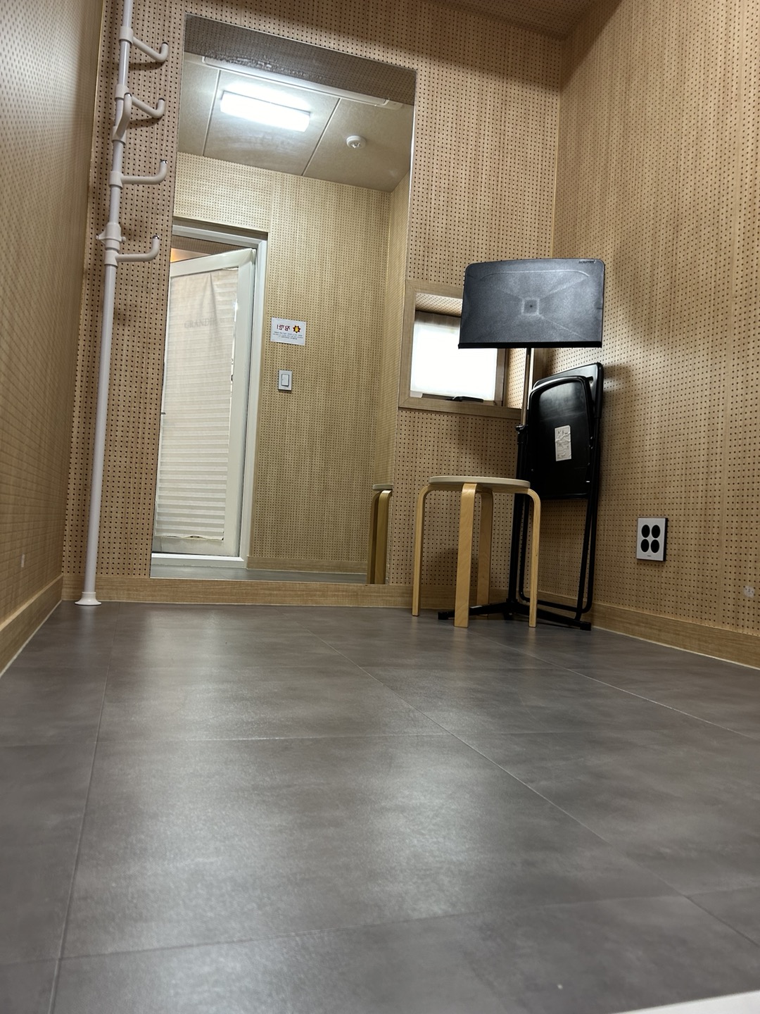 1번째 스튜디오 사진