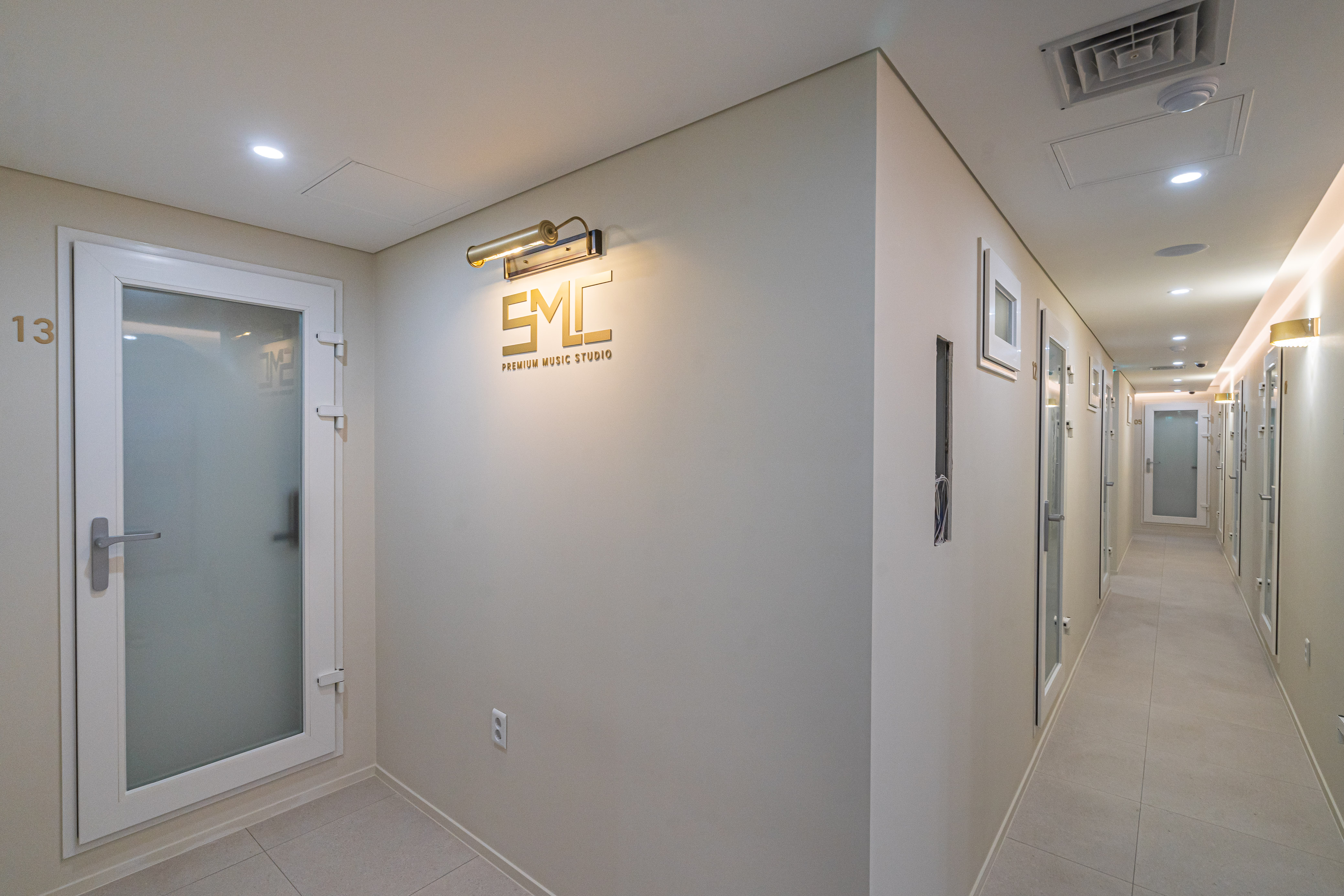 1번째 스튜디오 사진