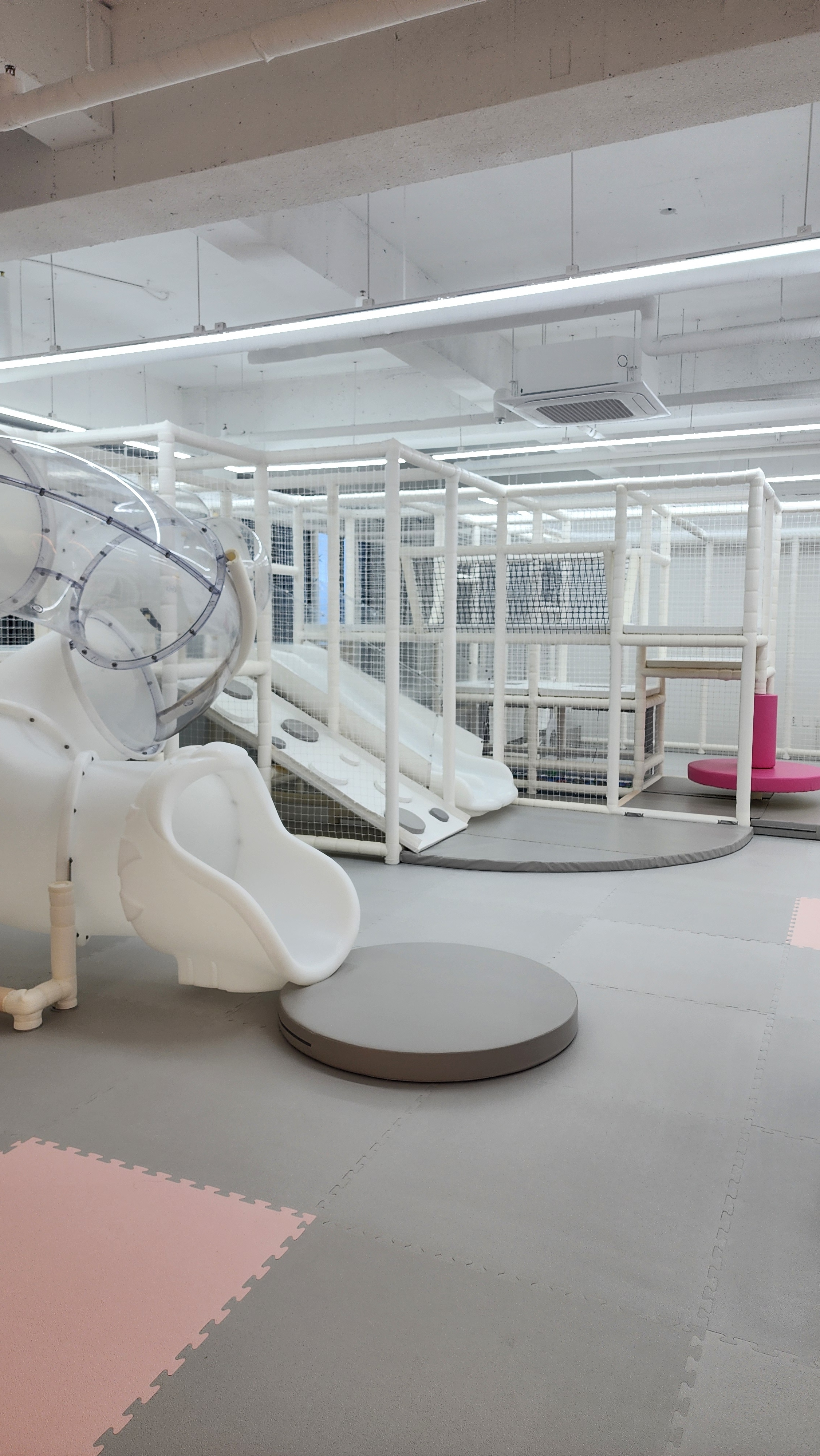 뉴키즈온 더화이트 익산점