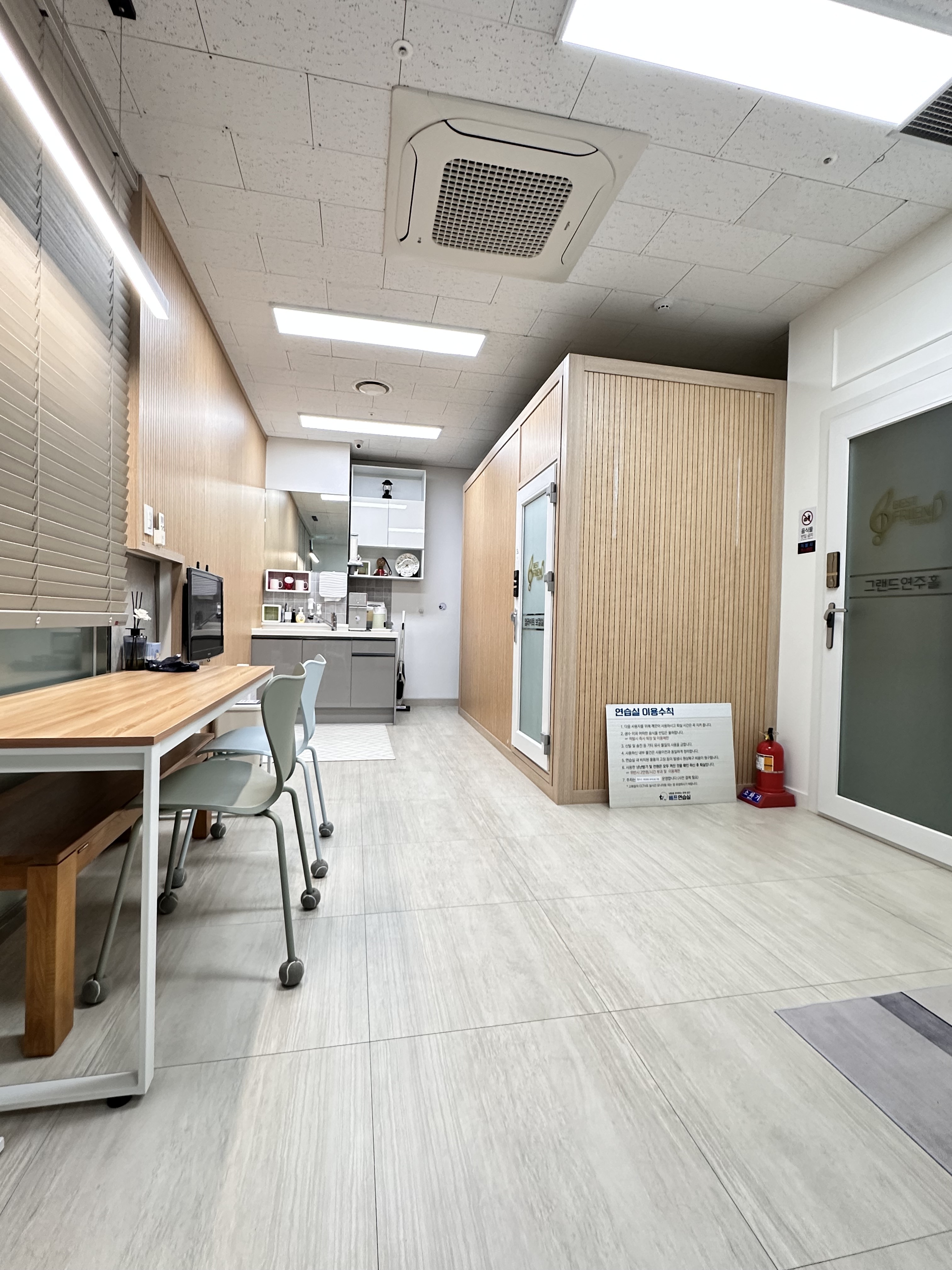 2번째 스튜디오 사진