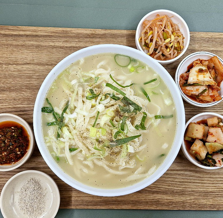 금호동닭한마리칼국수
