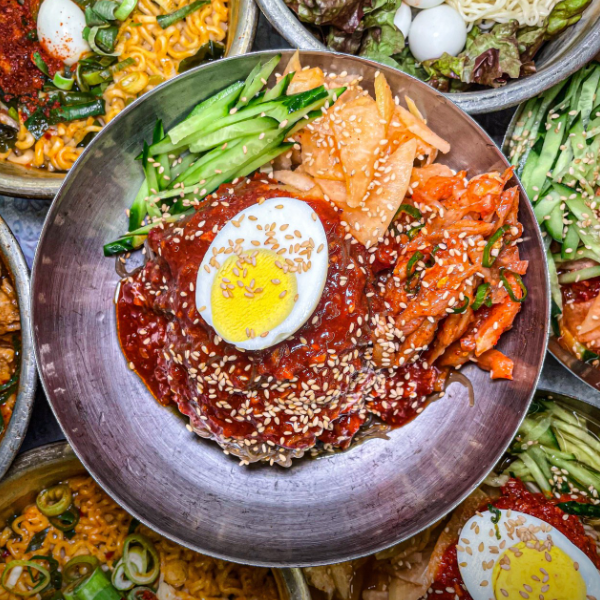회냉면
