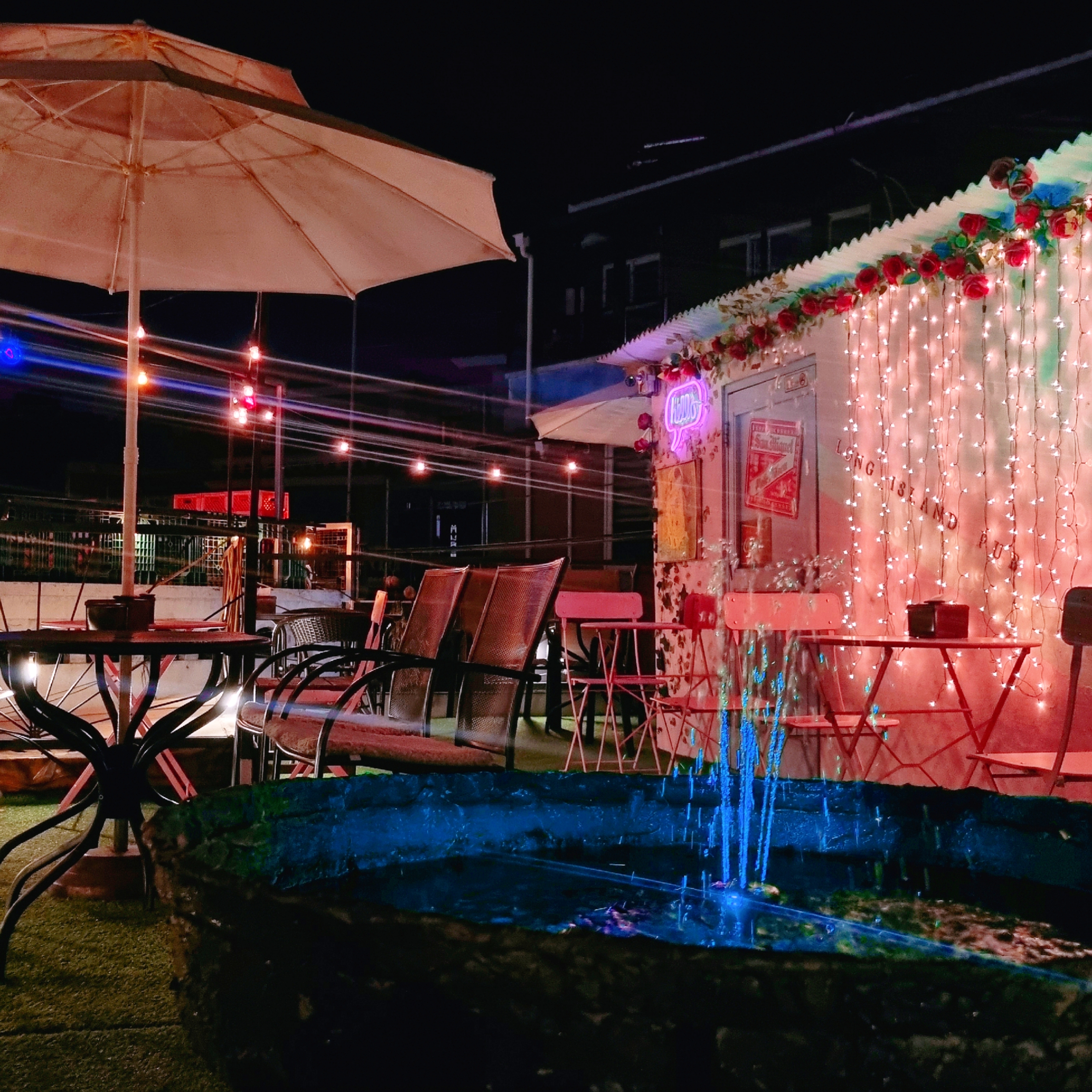 롱아일랜드펍 내부 또는 관련 모습