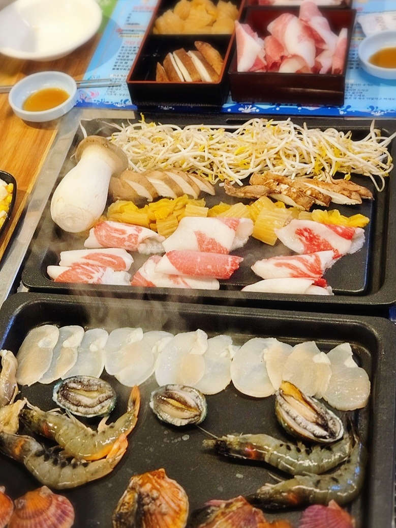 달빛키조개삼합 첨단점