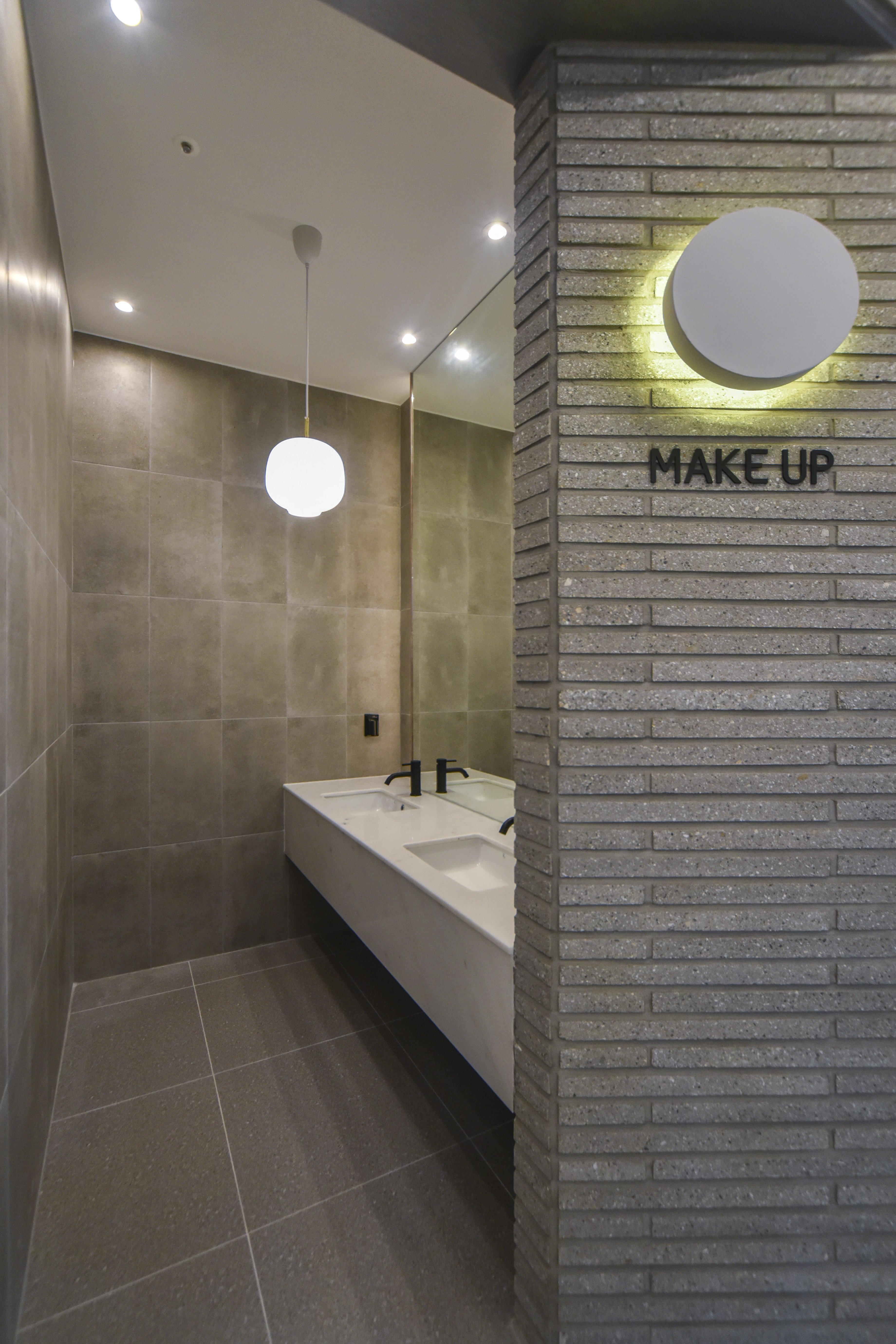 율하선한치과의원 대표 이미지