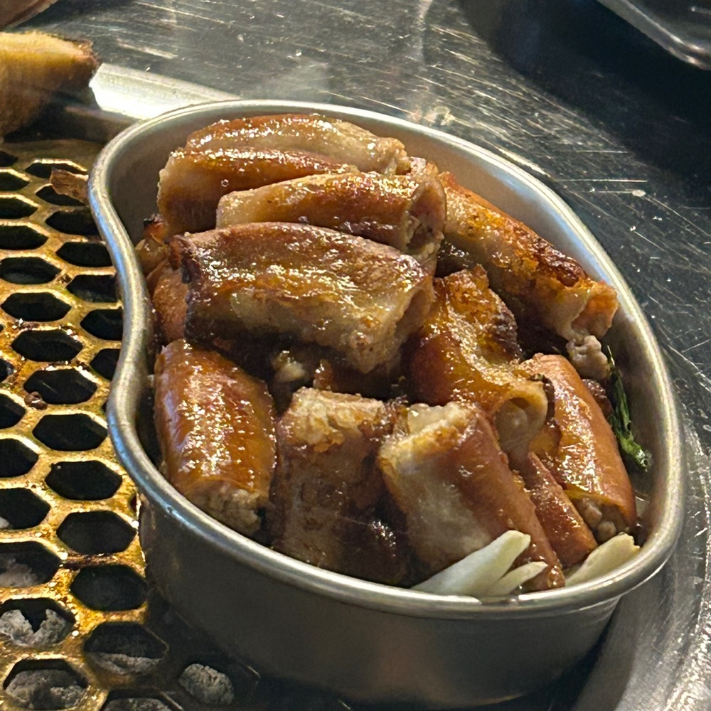 육짝 호매실점