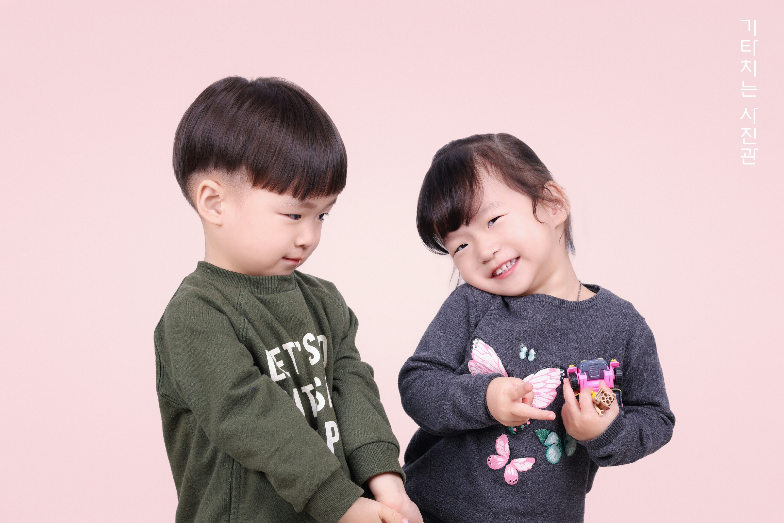 동탄사진관 기타치는 사진관