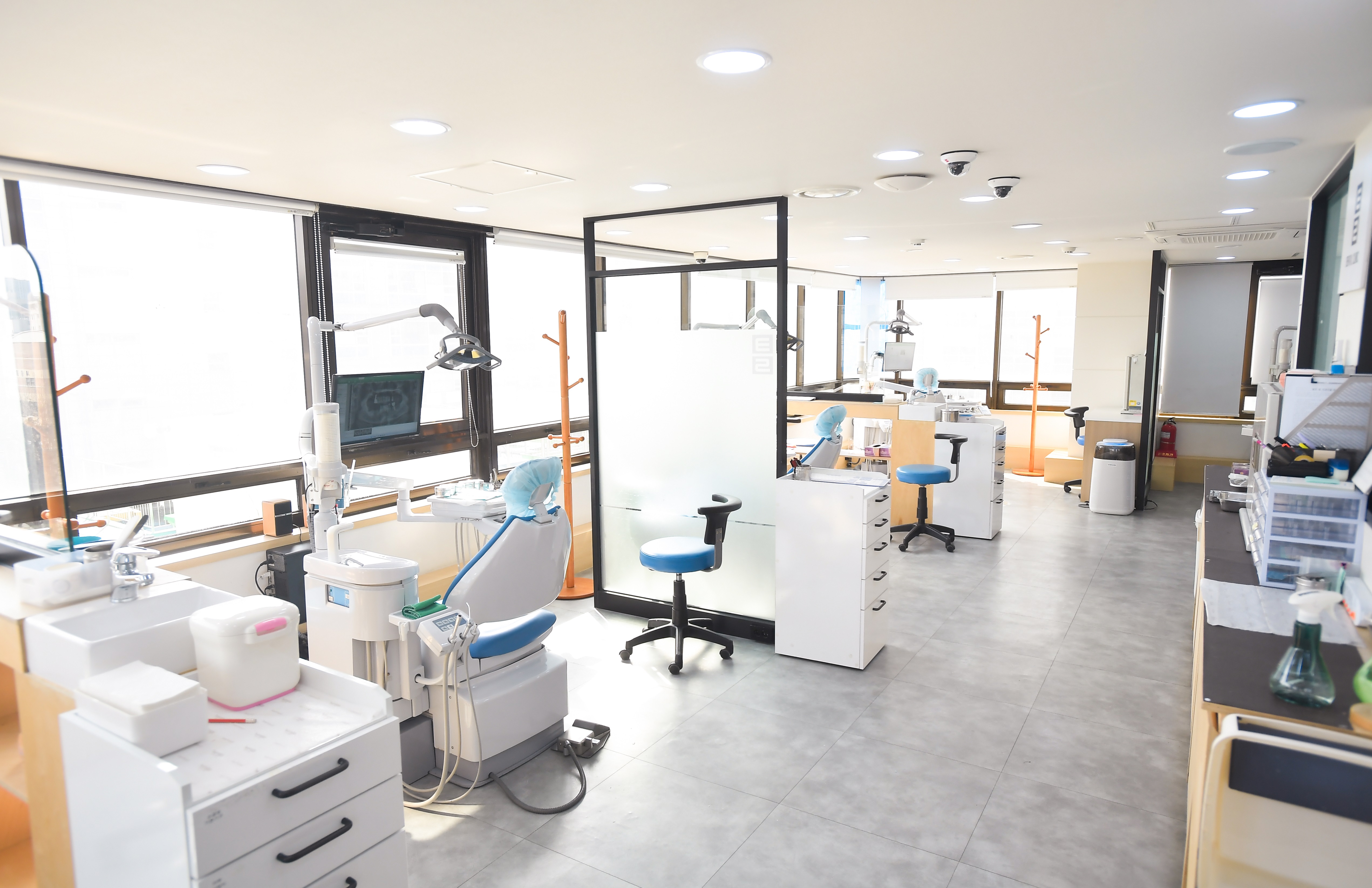 틀 치과의원 대표 이미지