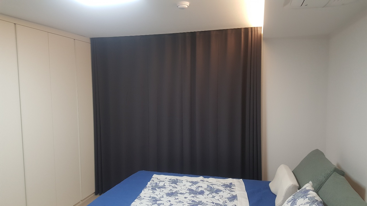 진이블라인드 대표 이미지