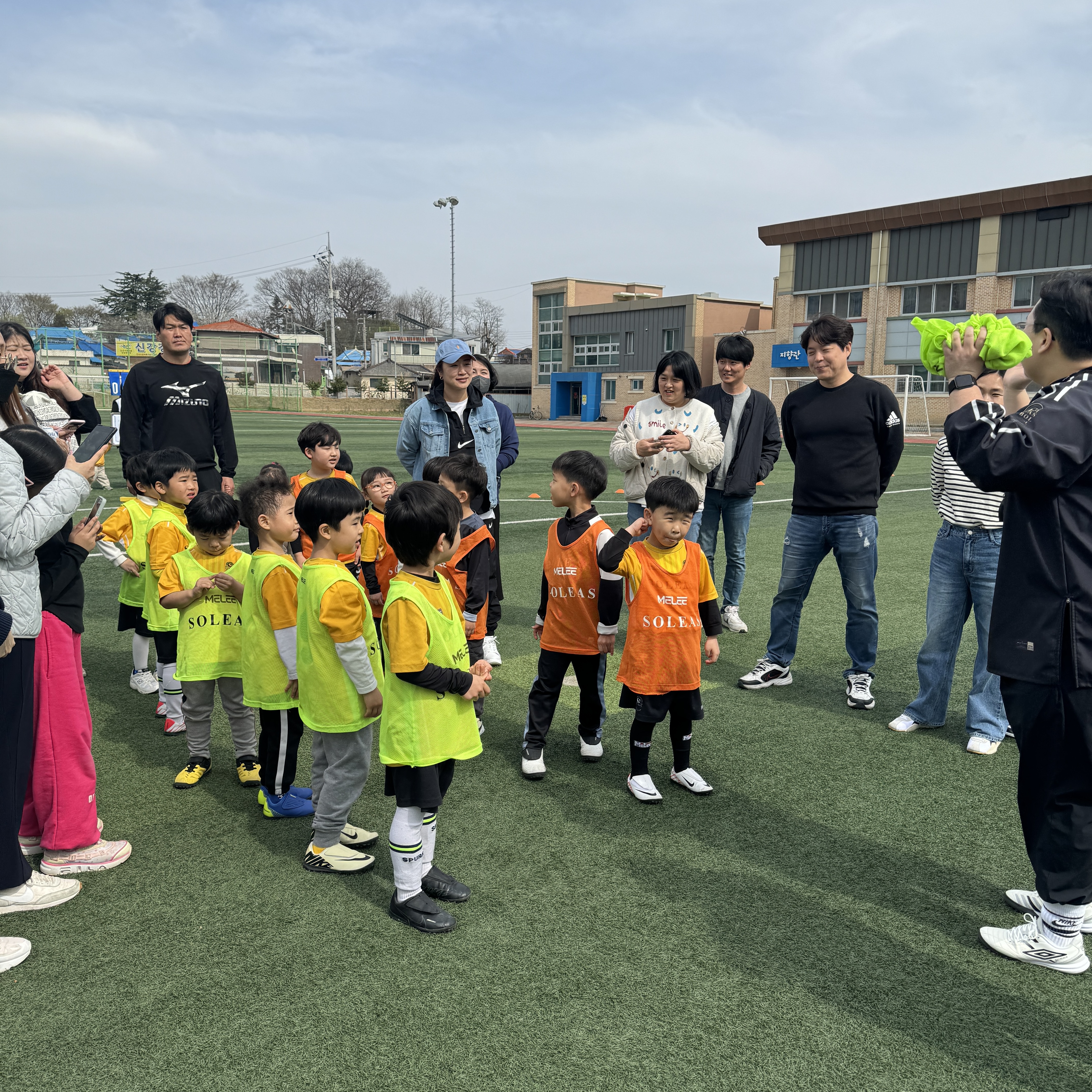 솔레아스풋볼 논산내동점