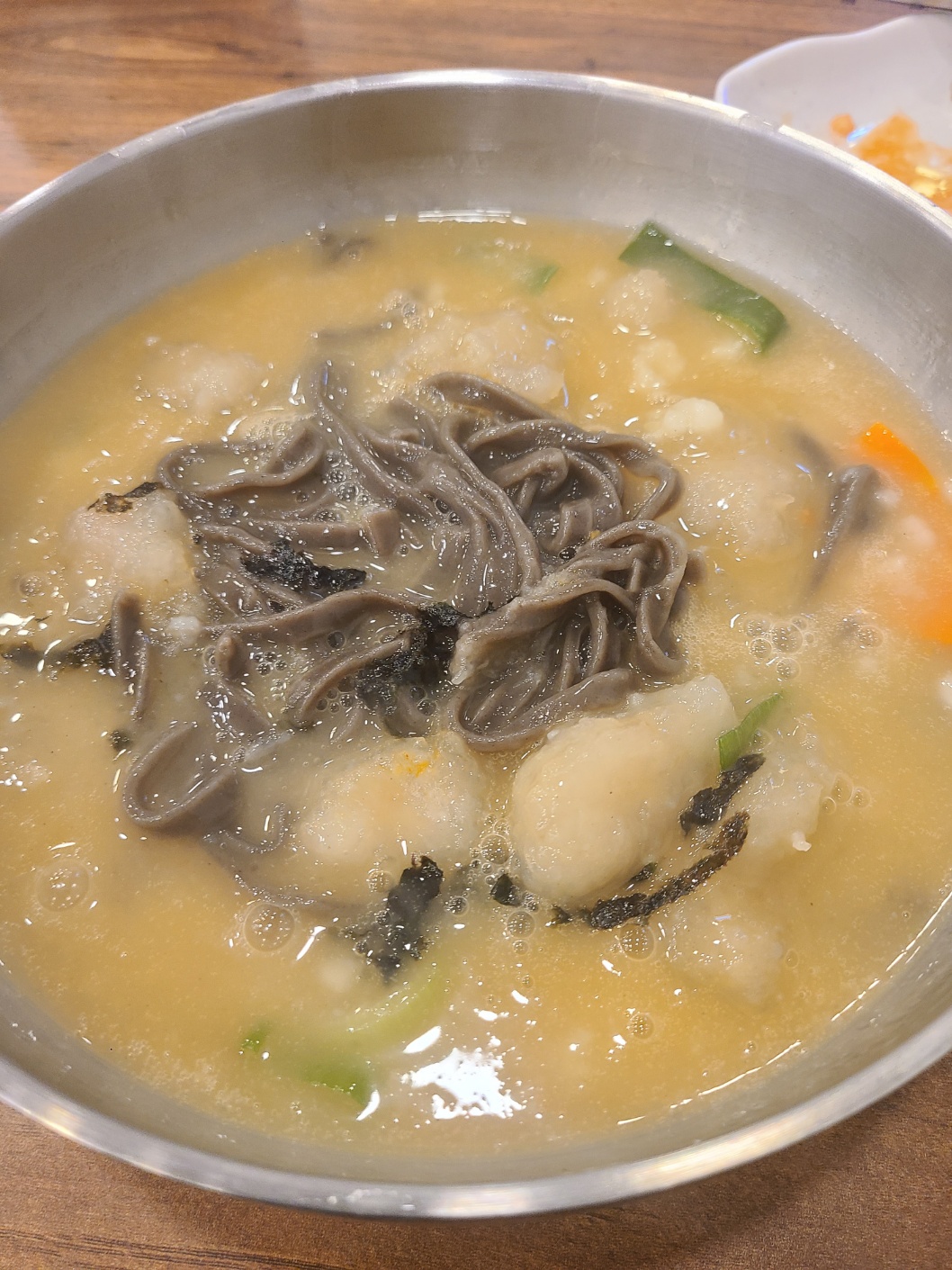 봉평옹심이메밀칼국수 응암역점