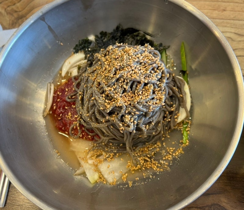 감자옹심이와 메밀막국수