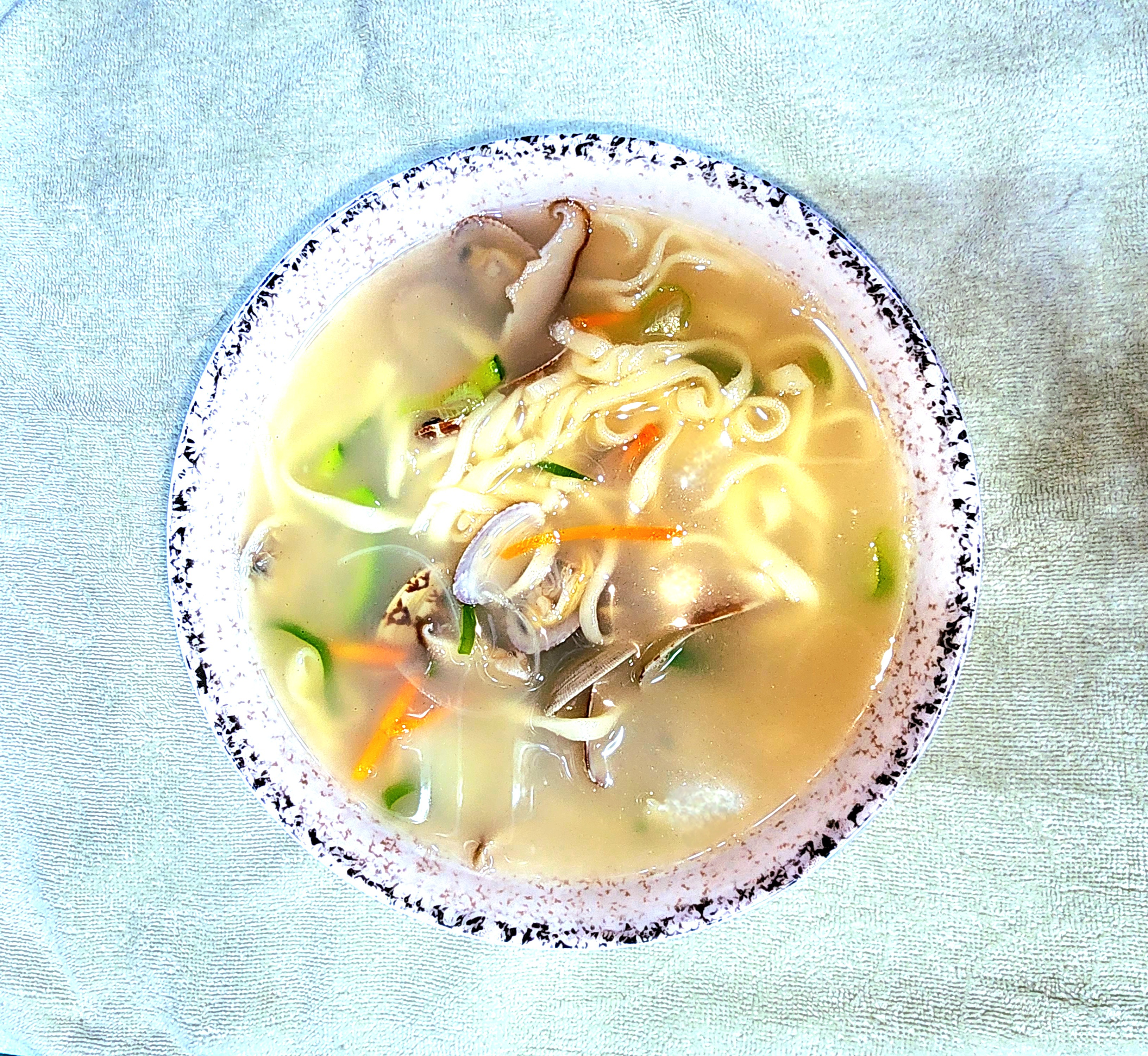 송이네칼국수