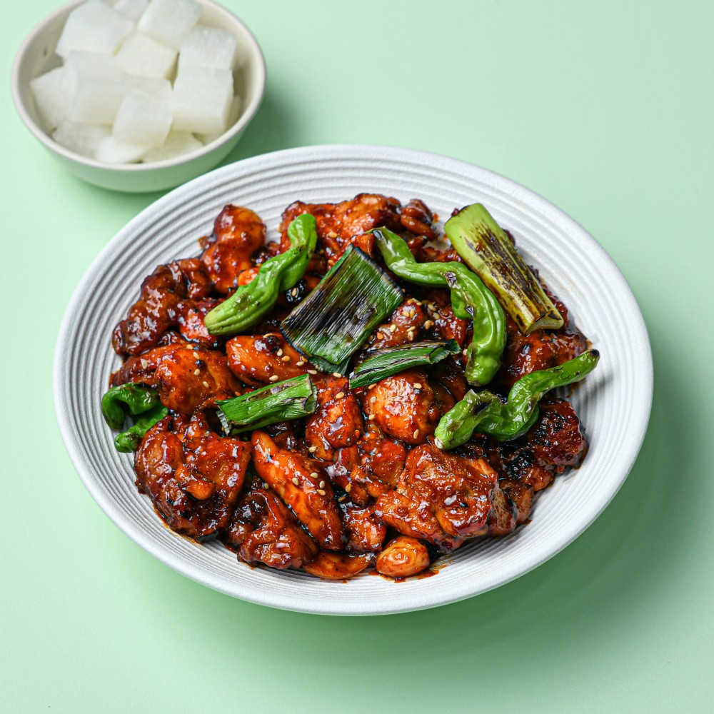 꾸마숯불두마리치킨 수원매탄점