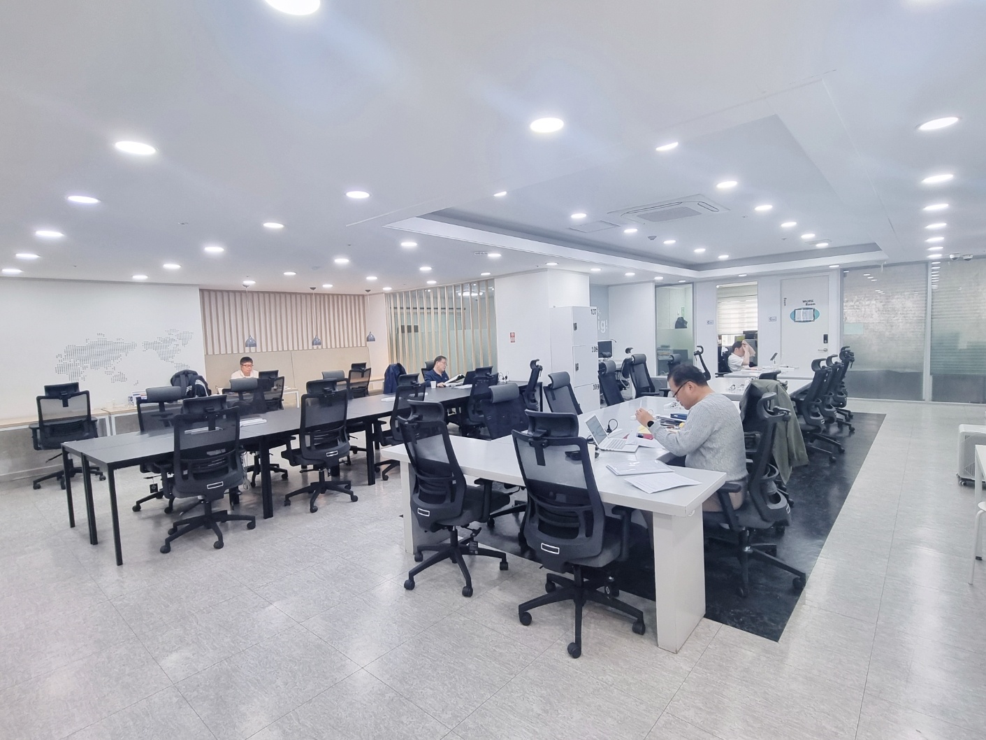 마포 공유오피스 비상주 사무실 루아흐 서울 본점 대표 이미지