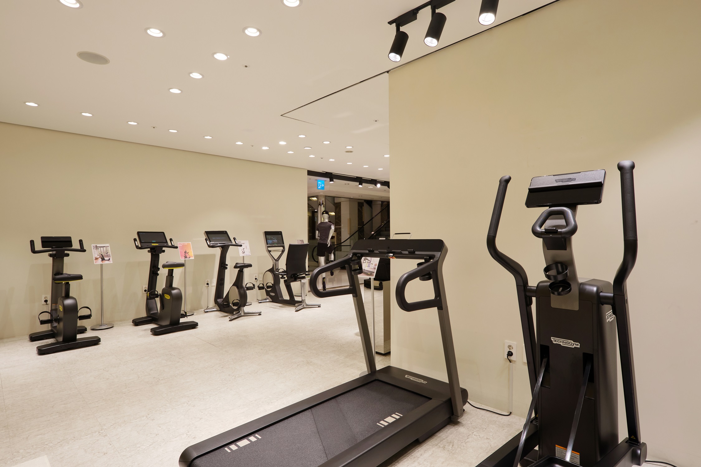 테크노짐 롯데백화점 본점 에비뉴엘 대표 이미지