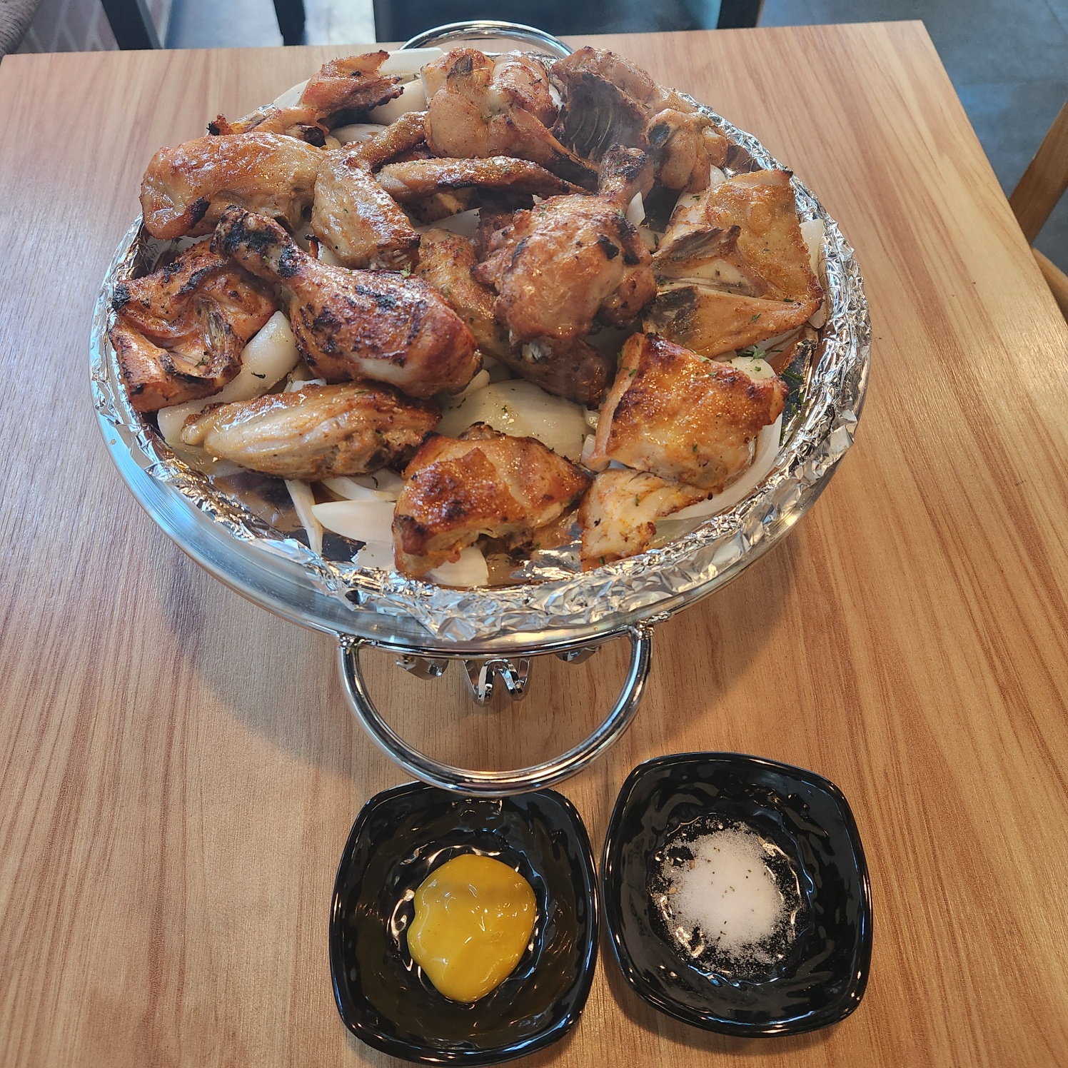 훌랄라 참숯바베큐치킨 와동1점
