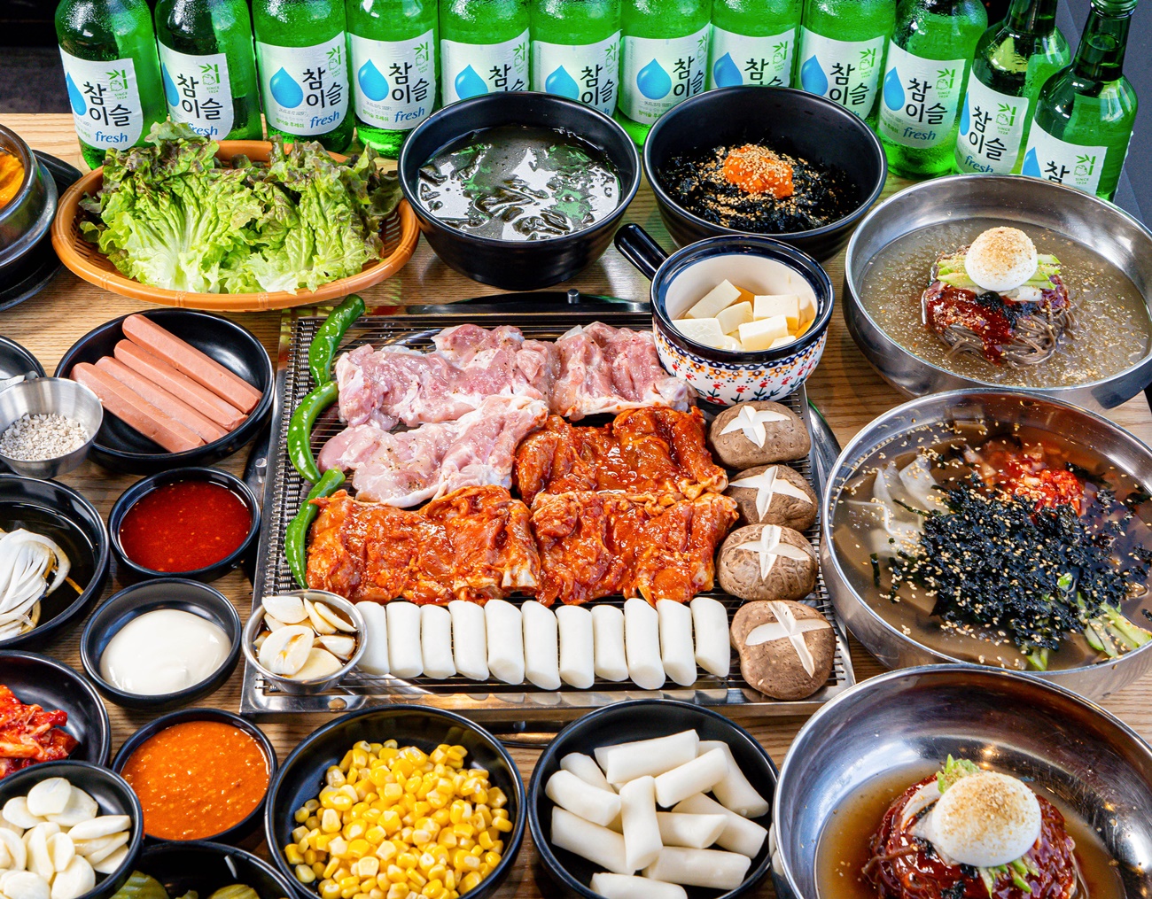닭이닭숯불닭갈비 내부 또는 관련 모습