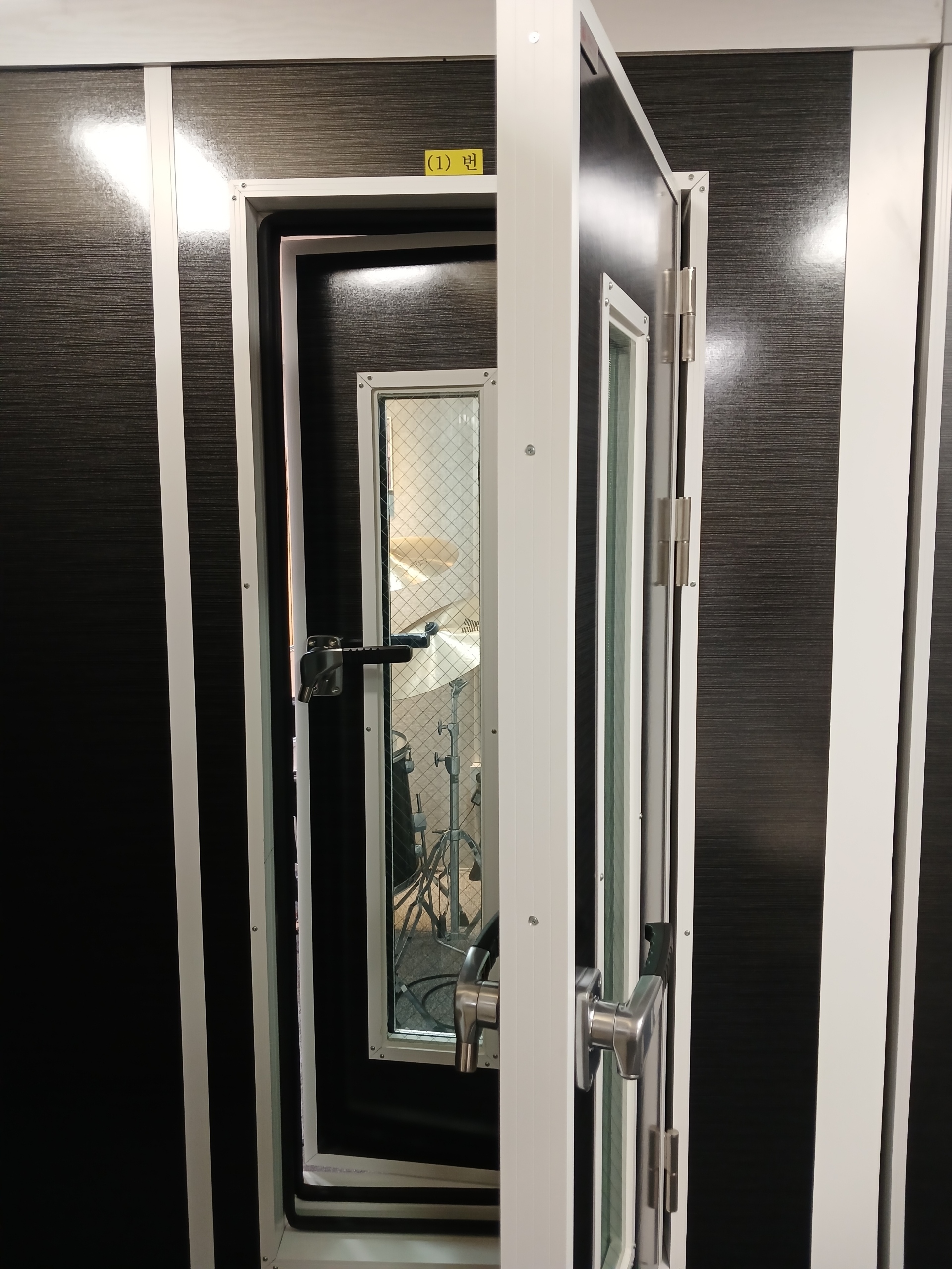 1번째 스튜디오 사진