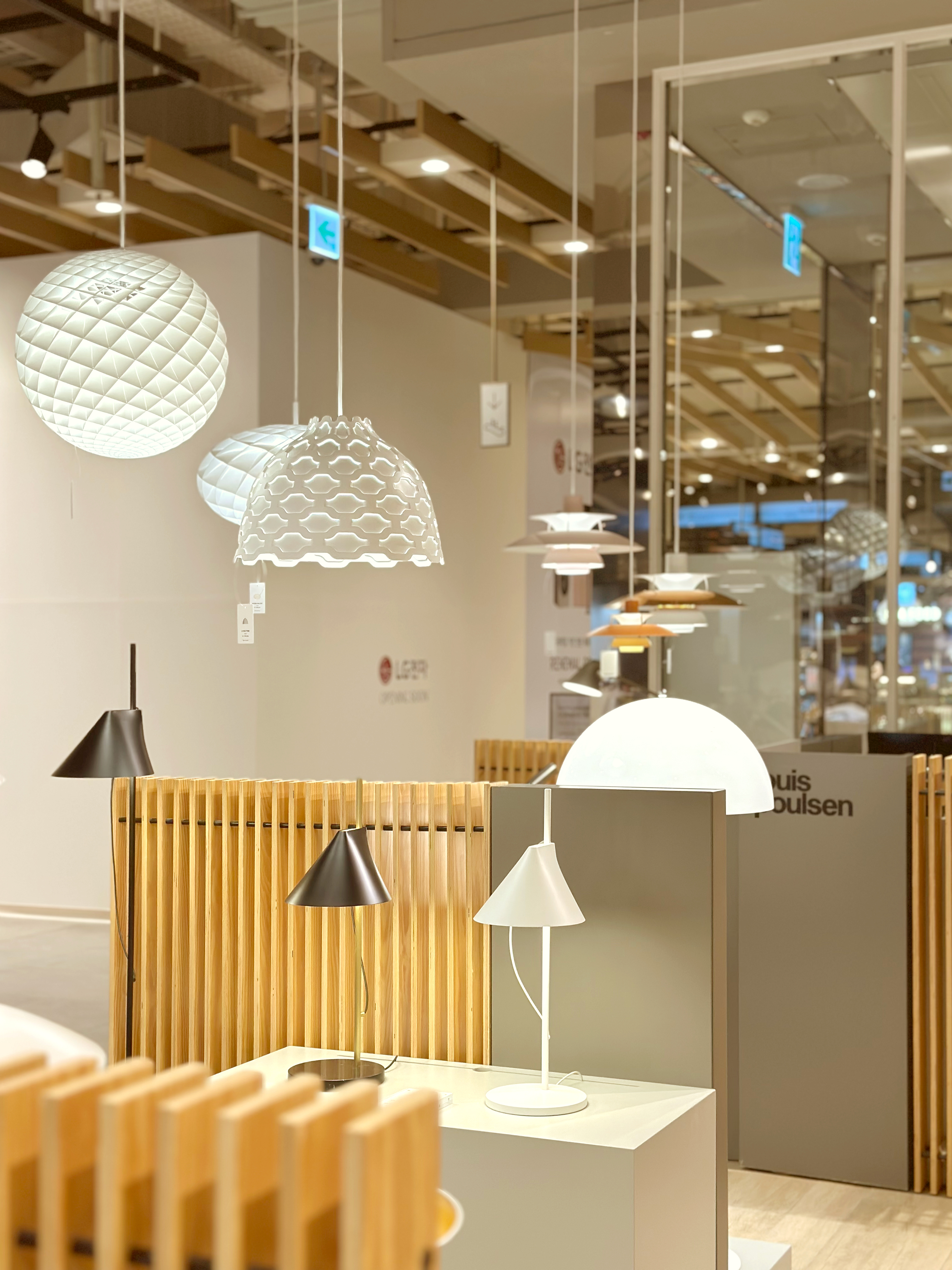 루이스폴센 롯데백화점 수원점 대표 이미지