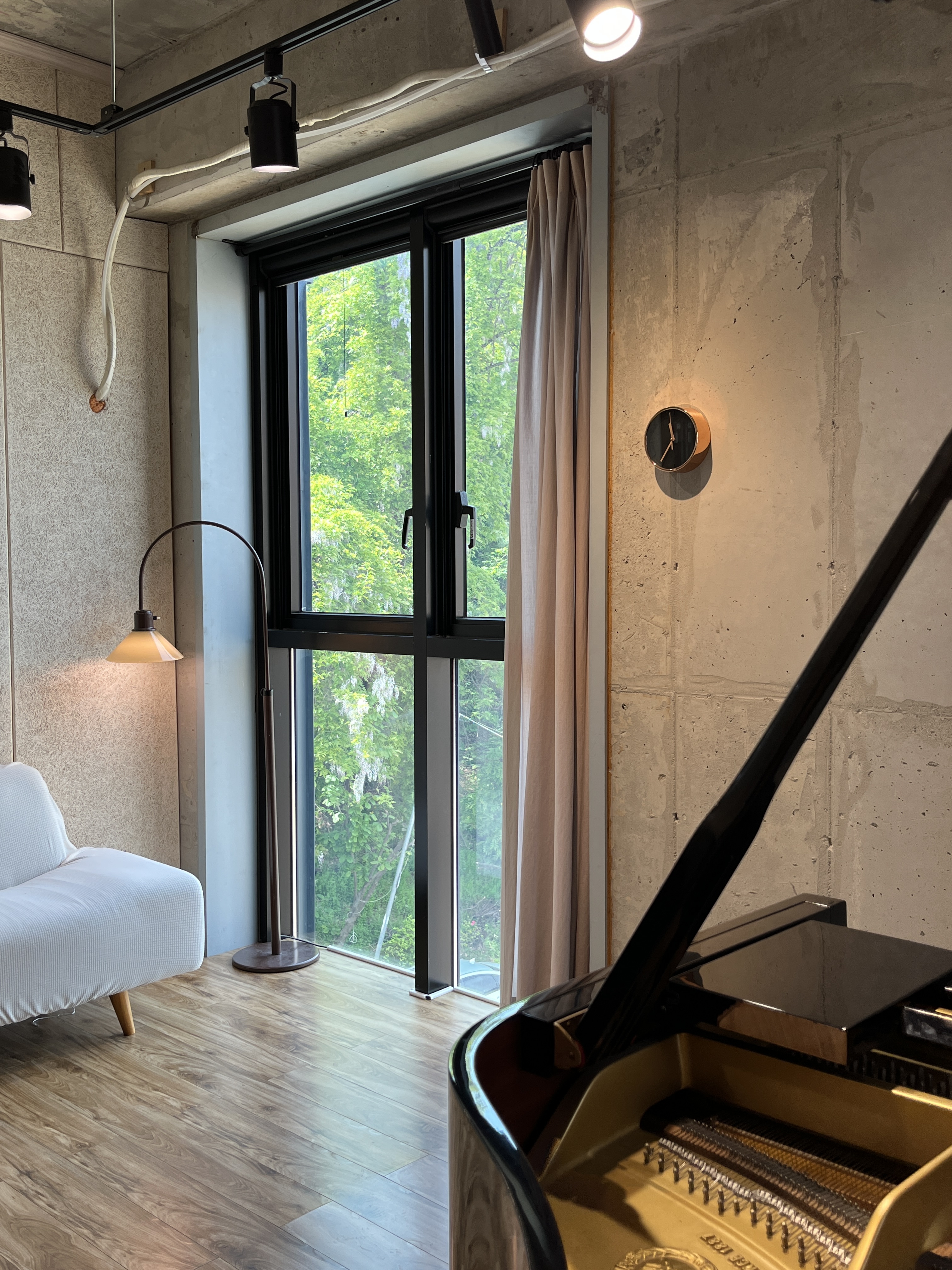 3번째 스튜디오 사진