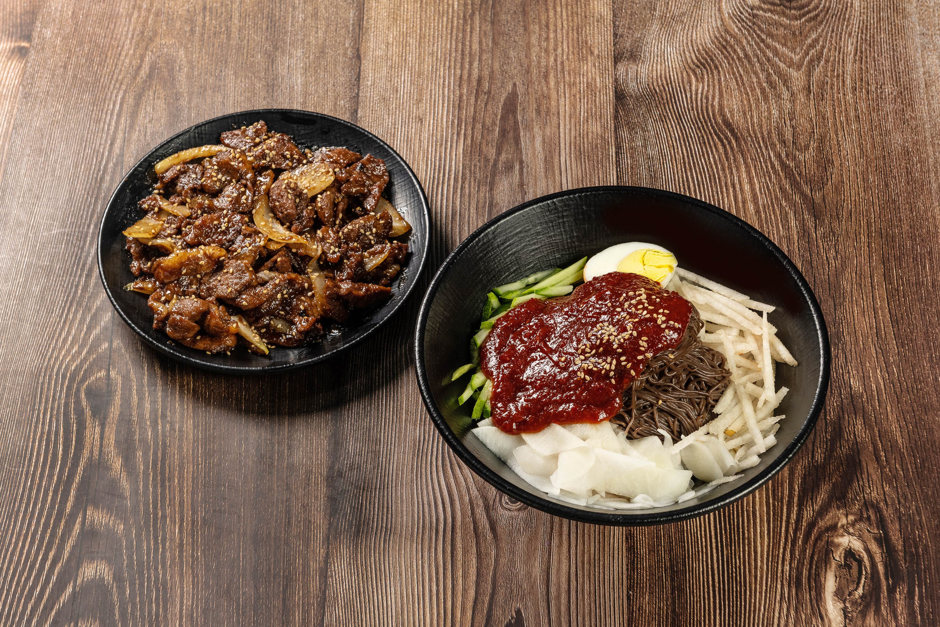 돼지 불백 냉면 정식