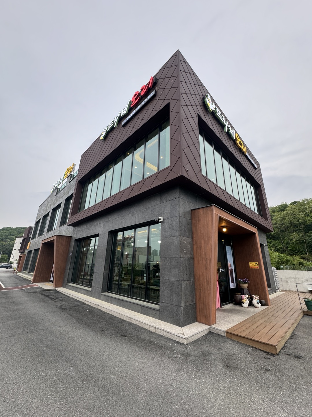뜨라레오리 & 갈비주는갈비쌈냉면