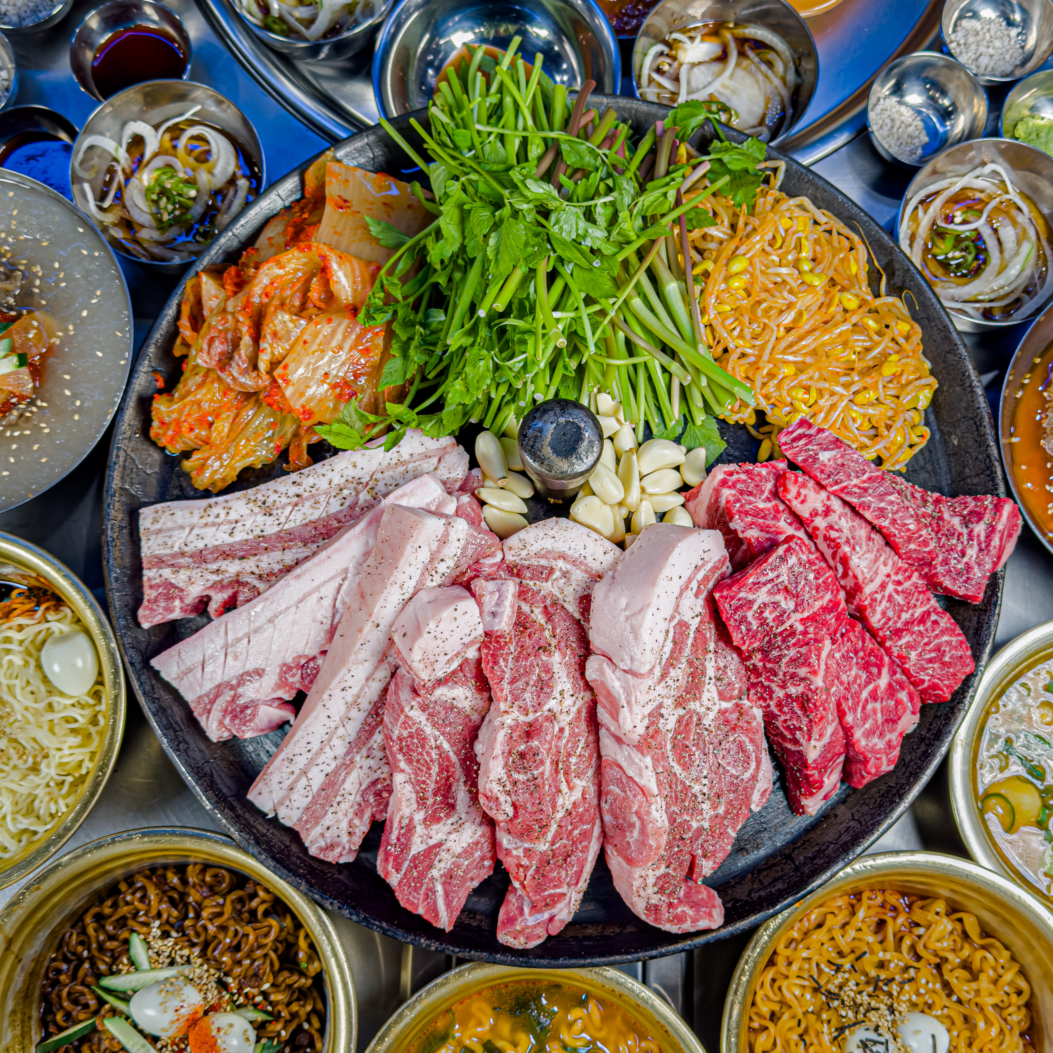 목구멍 가로수길점