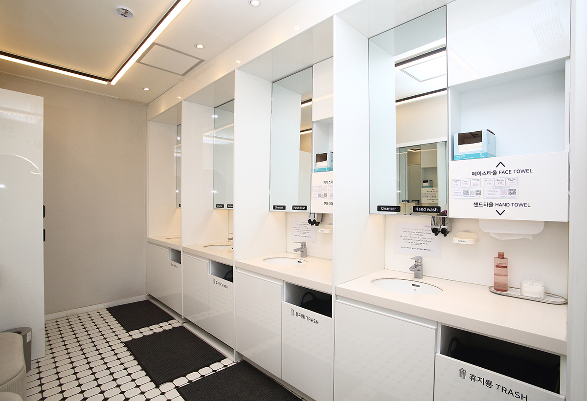 밴스의원 홍대입구역 대표 이미지