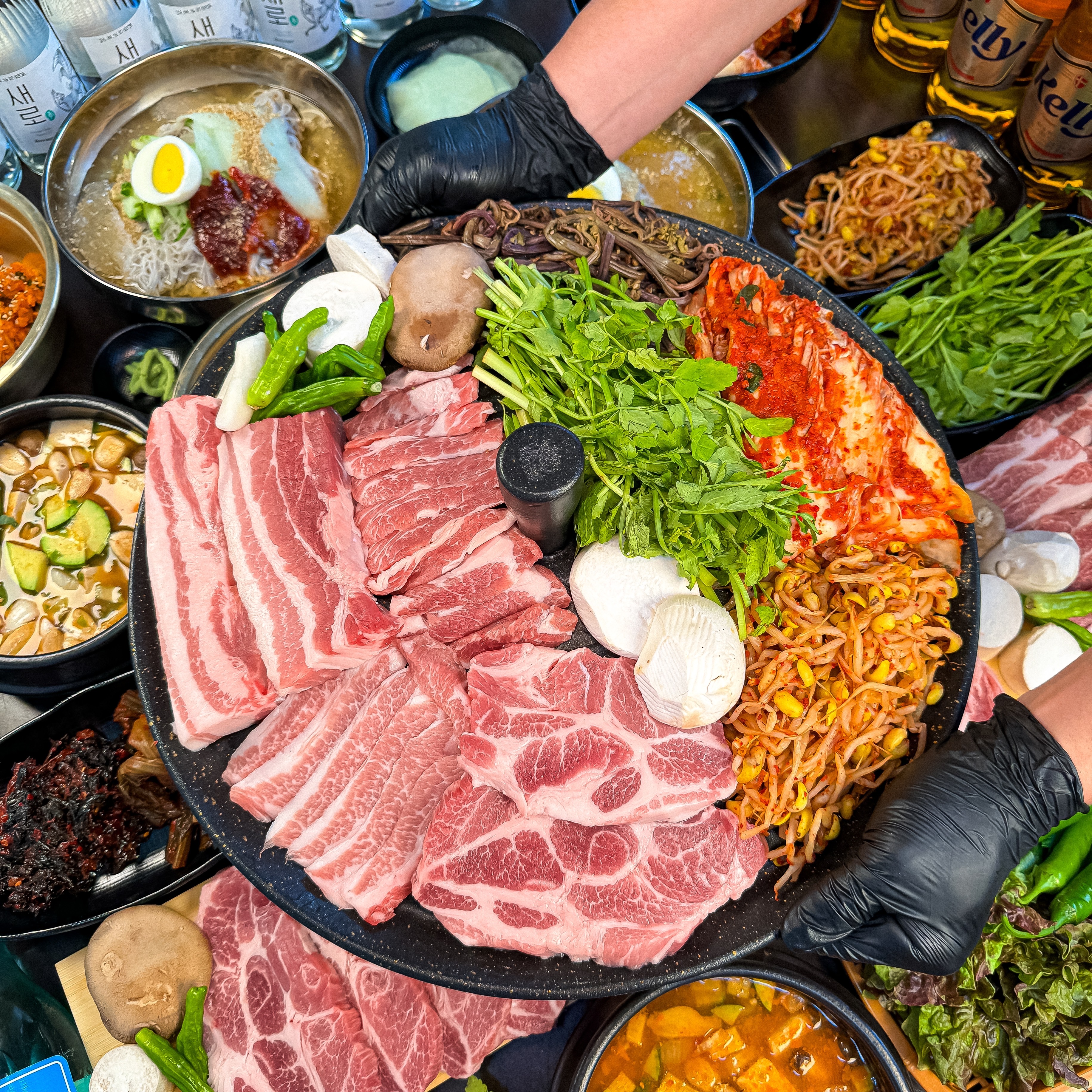 기대돼 솥뚜껑삼겹살&해장국