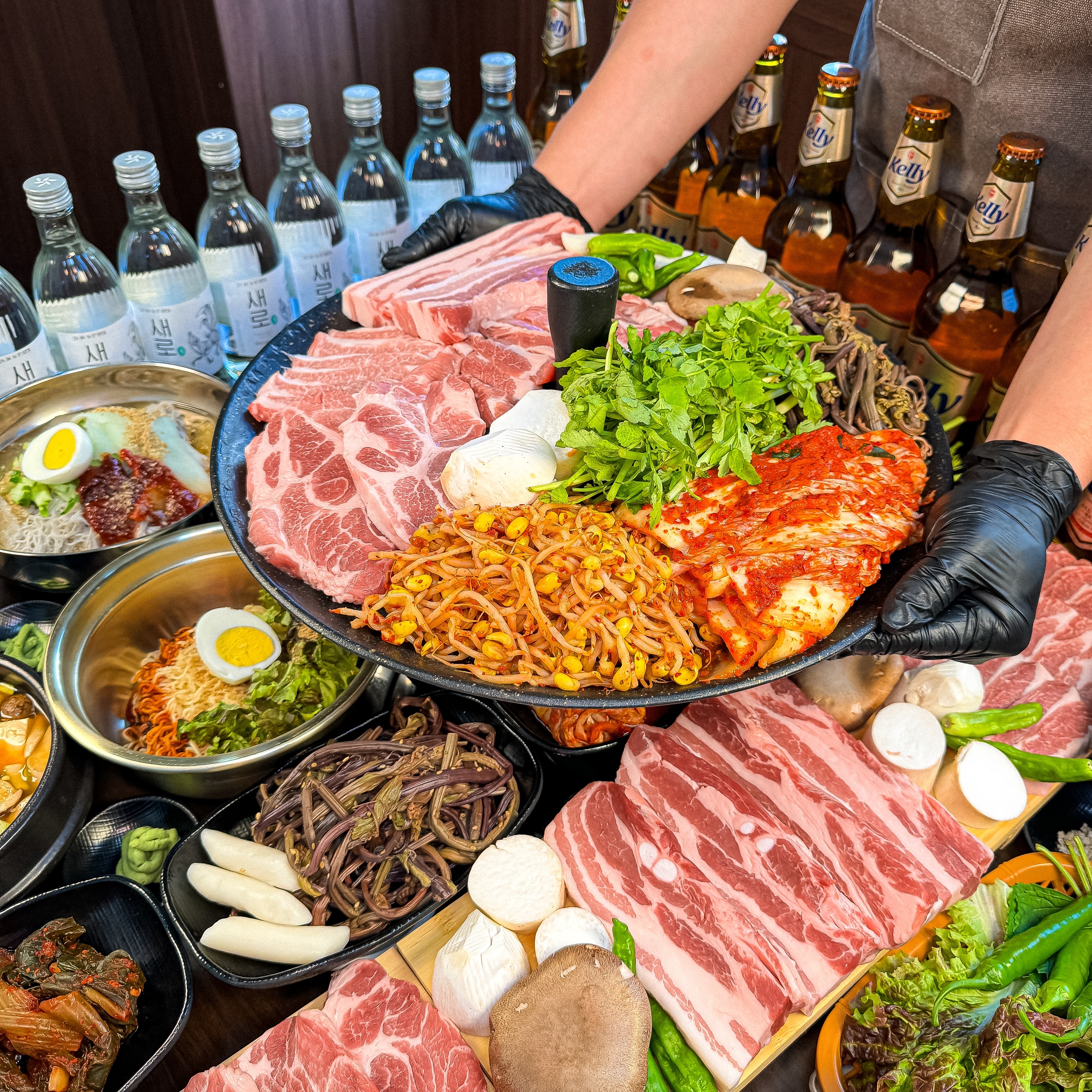 기대돼 솥뚜껑삼겹살&해장국