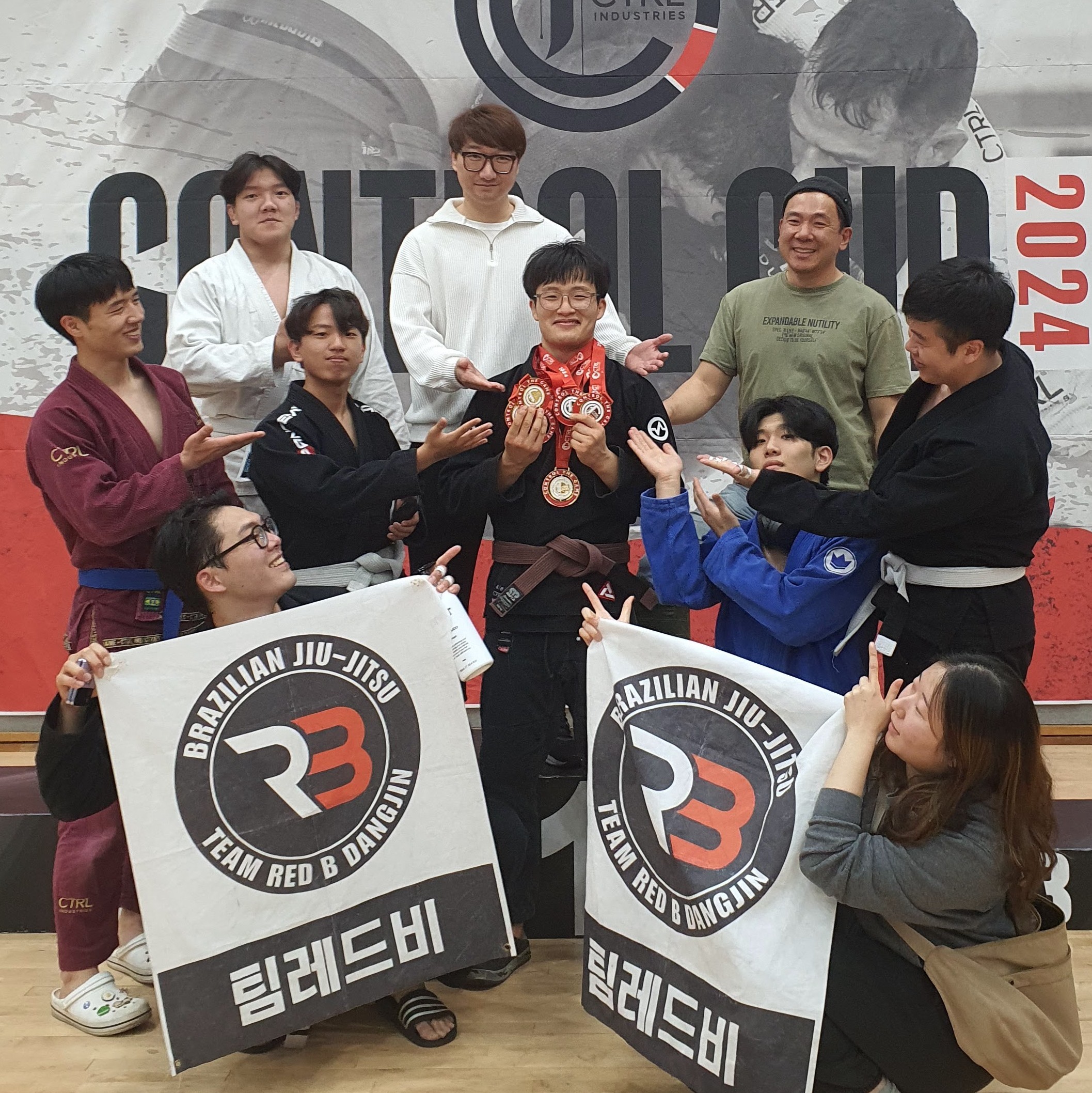 팀레드비 우리주짓수 내부 또는 관련 모습