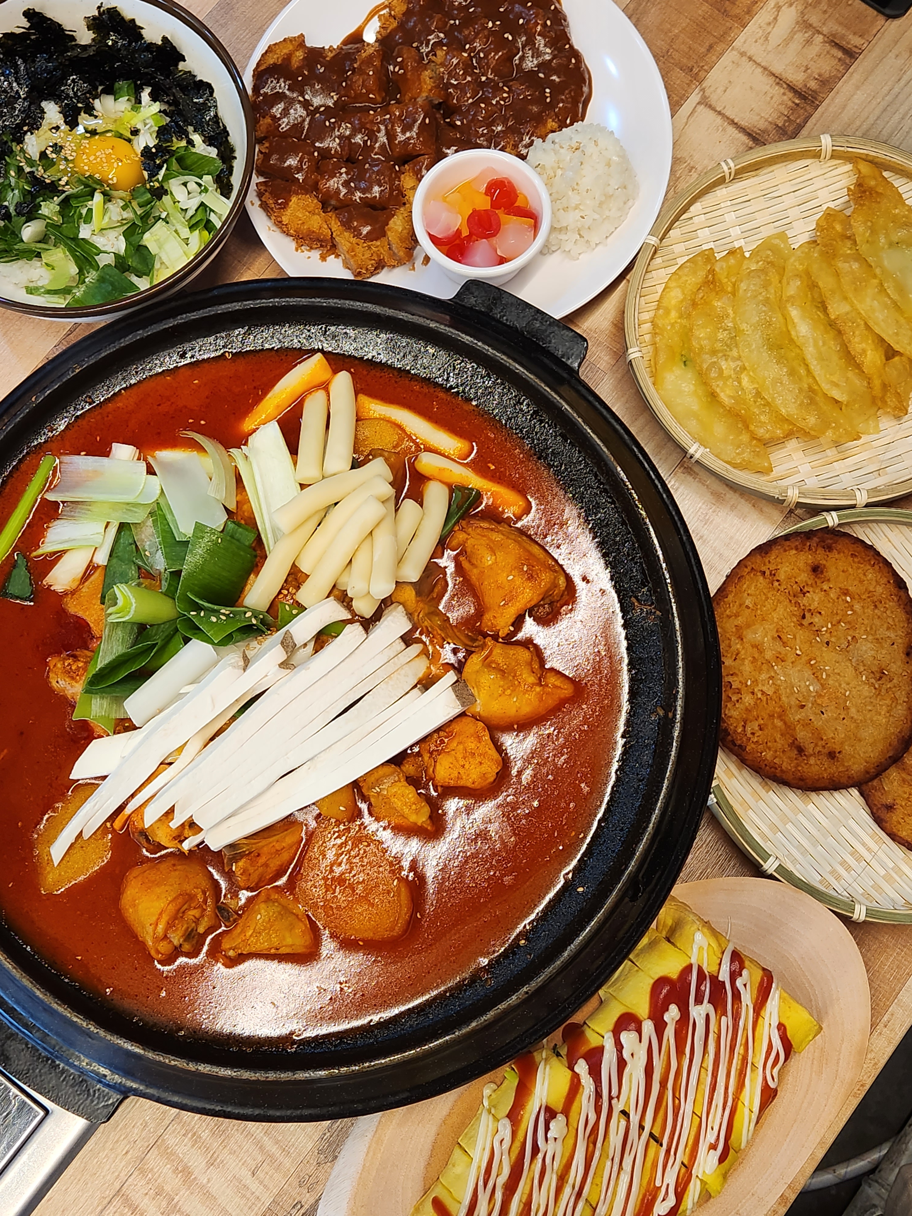 솥뚜레 닭도리탕