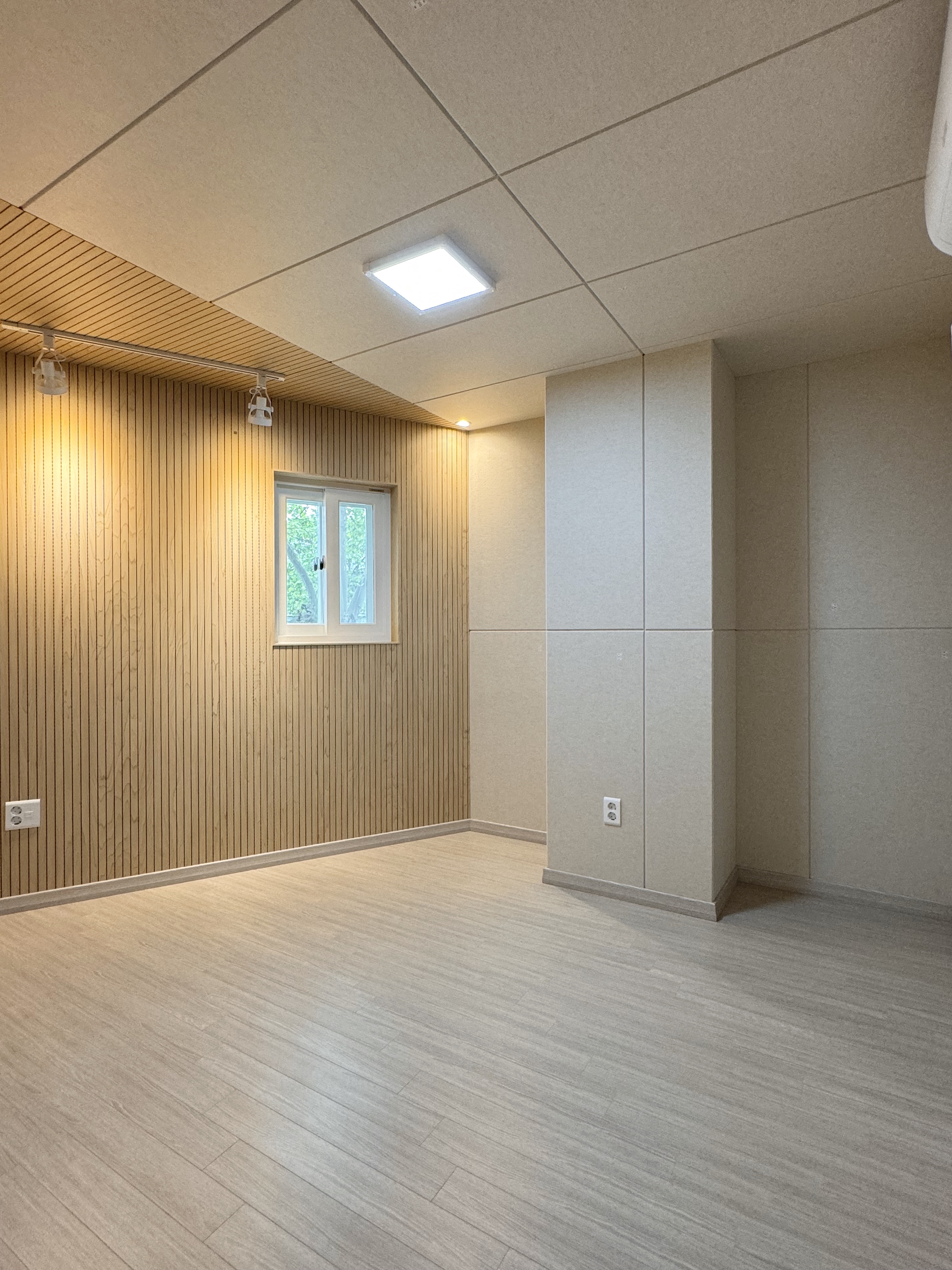 2번째 스튜디오 사진