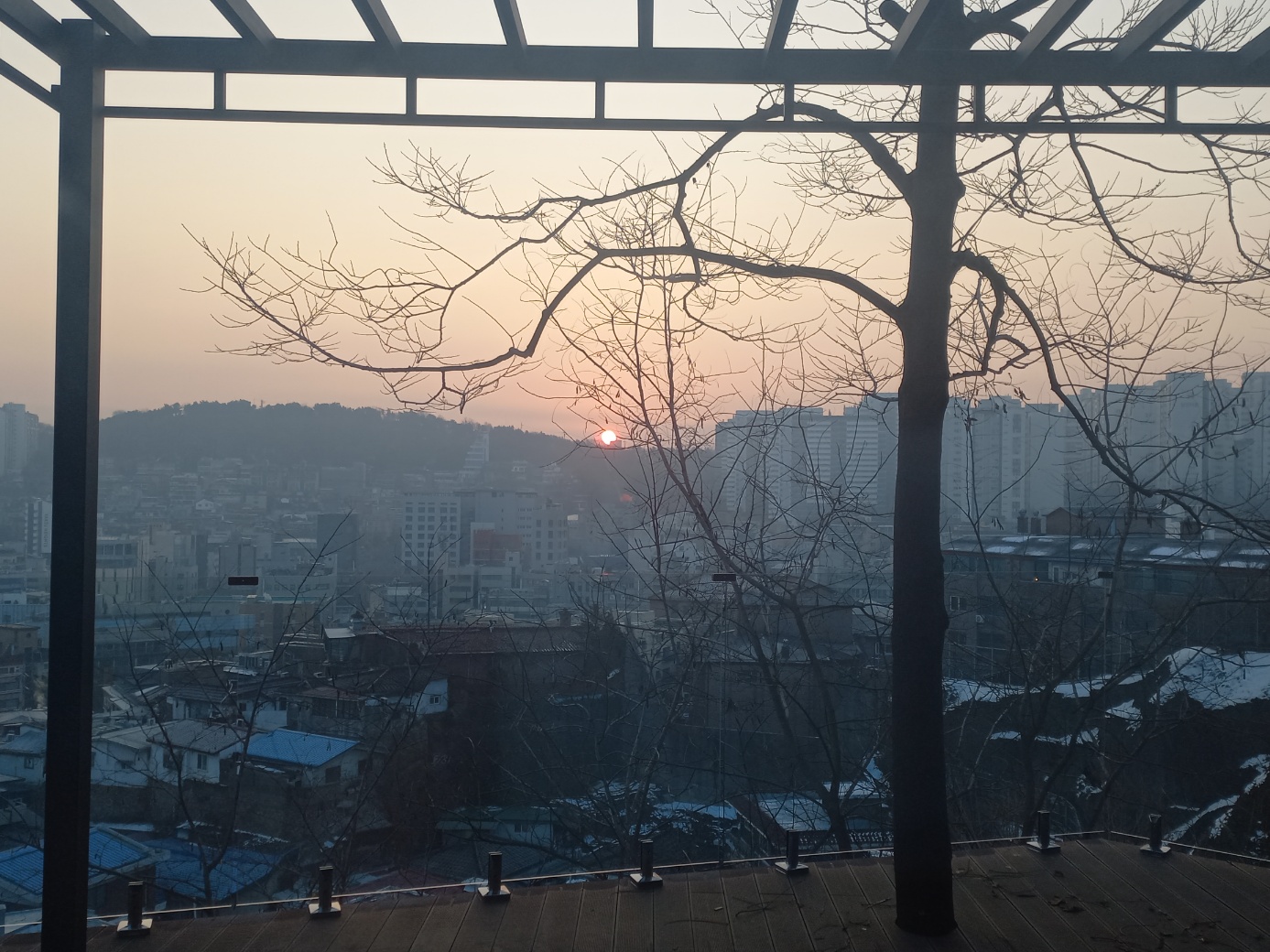 향월재
