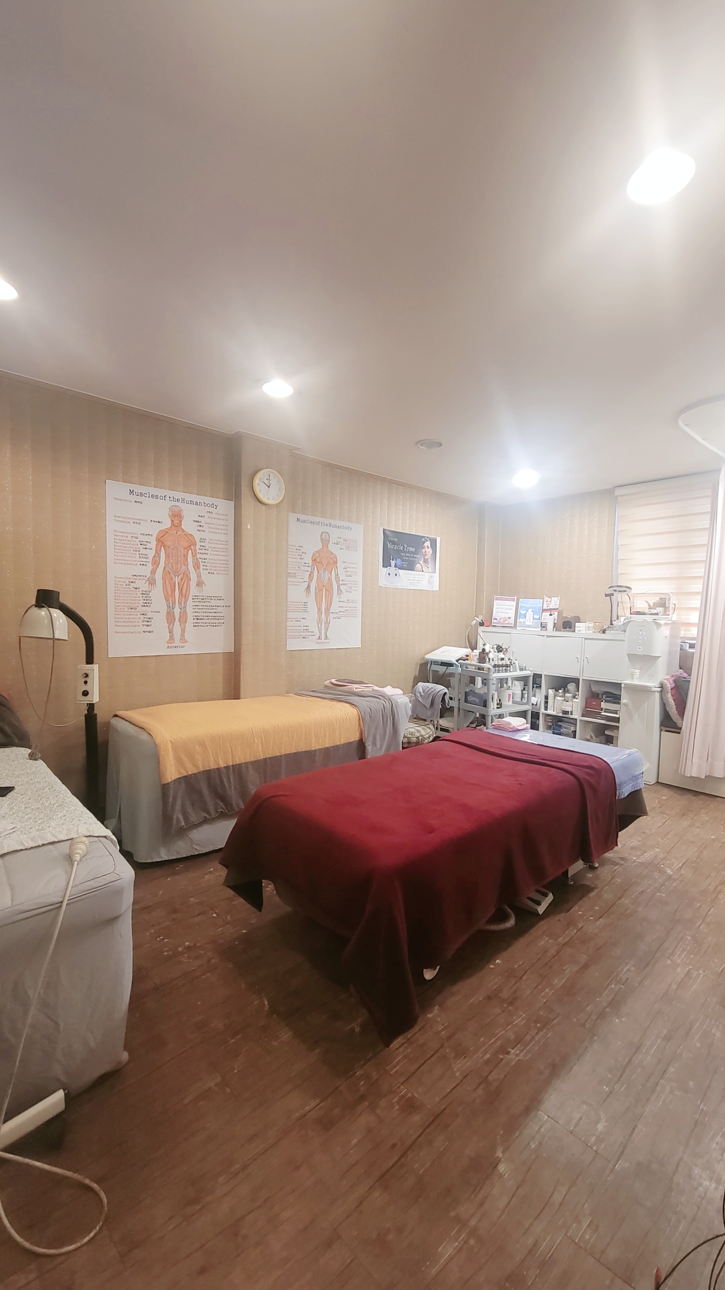 동안피부 photo 4