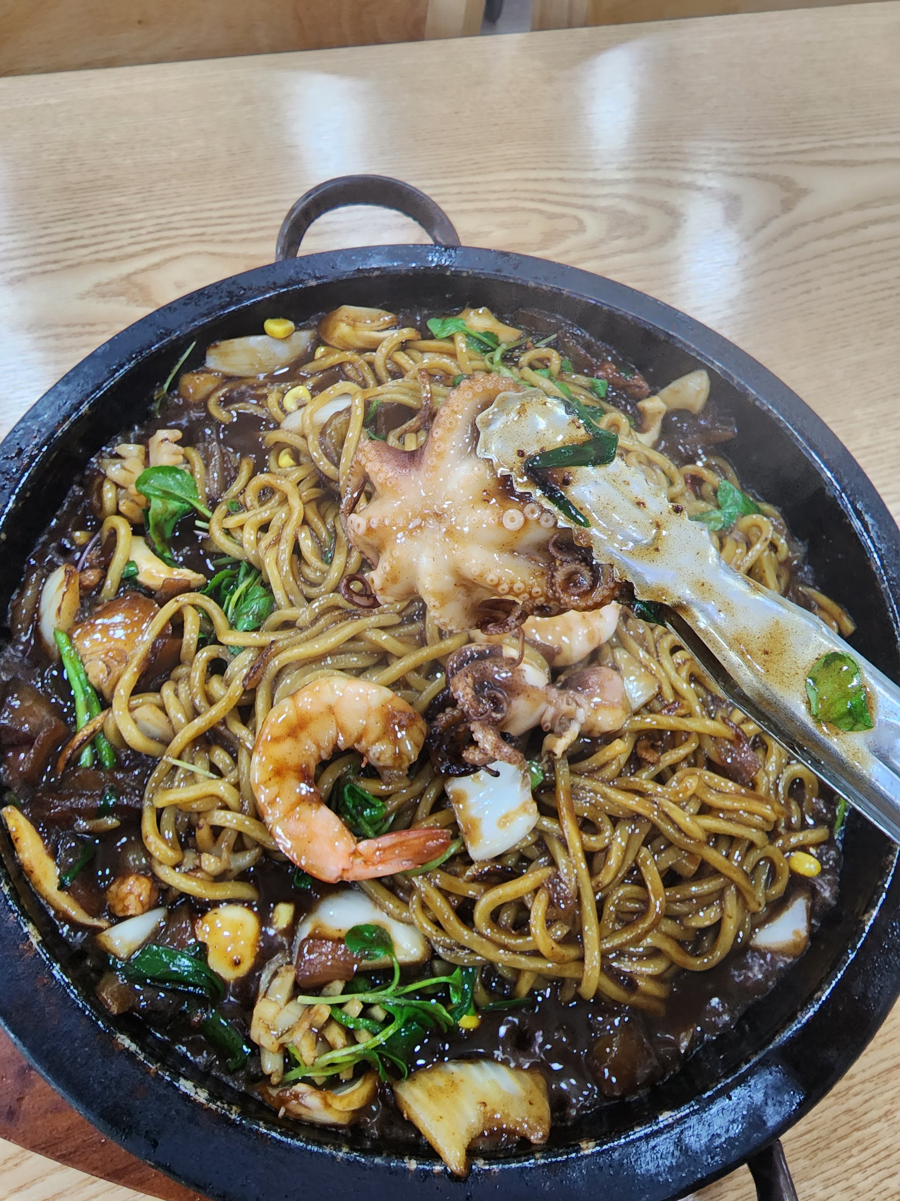 강변돌짜장짬뽕