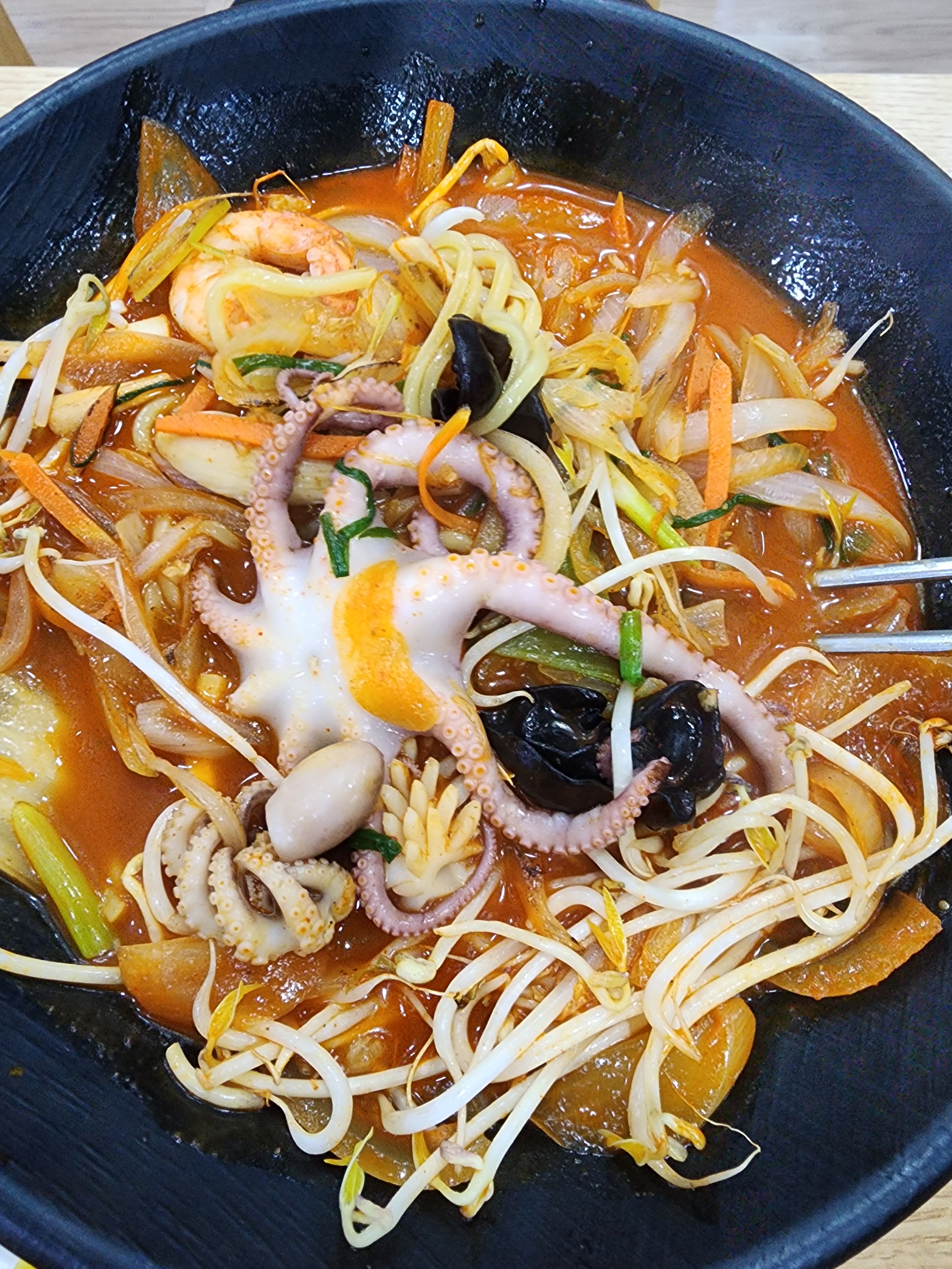 강변돌짜장짬뽕