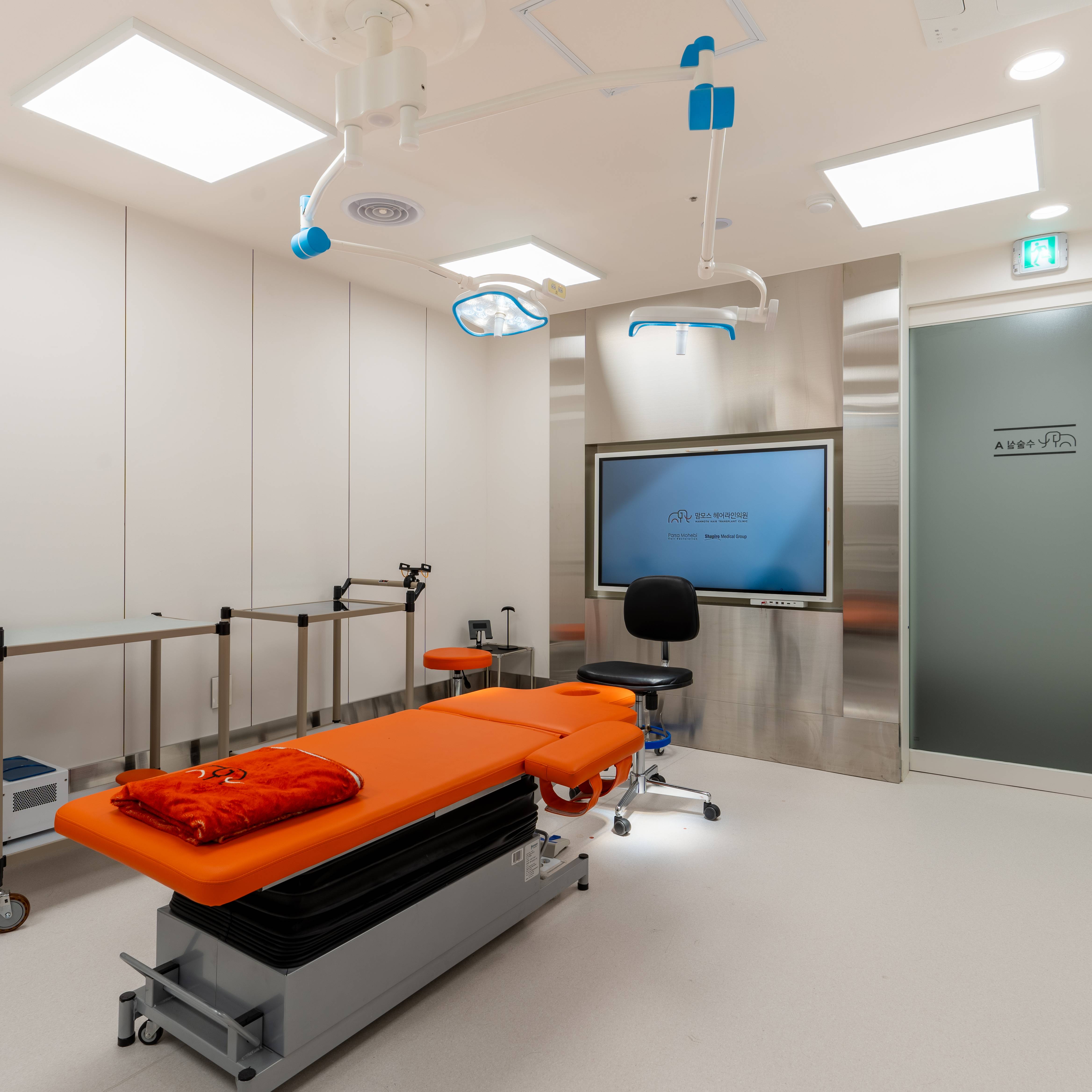 압구정 맘모스헤어라인의원 대표 이미지