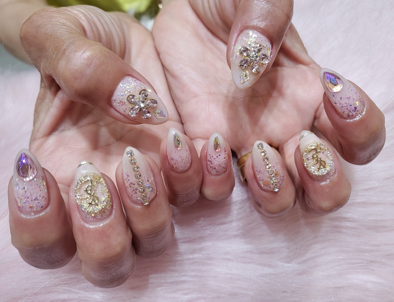 쉬즈네일 대표 이미지