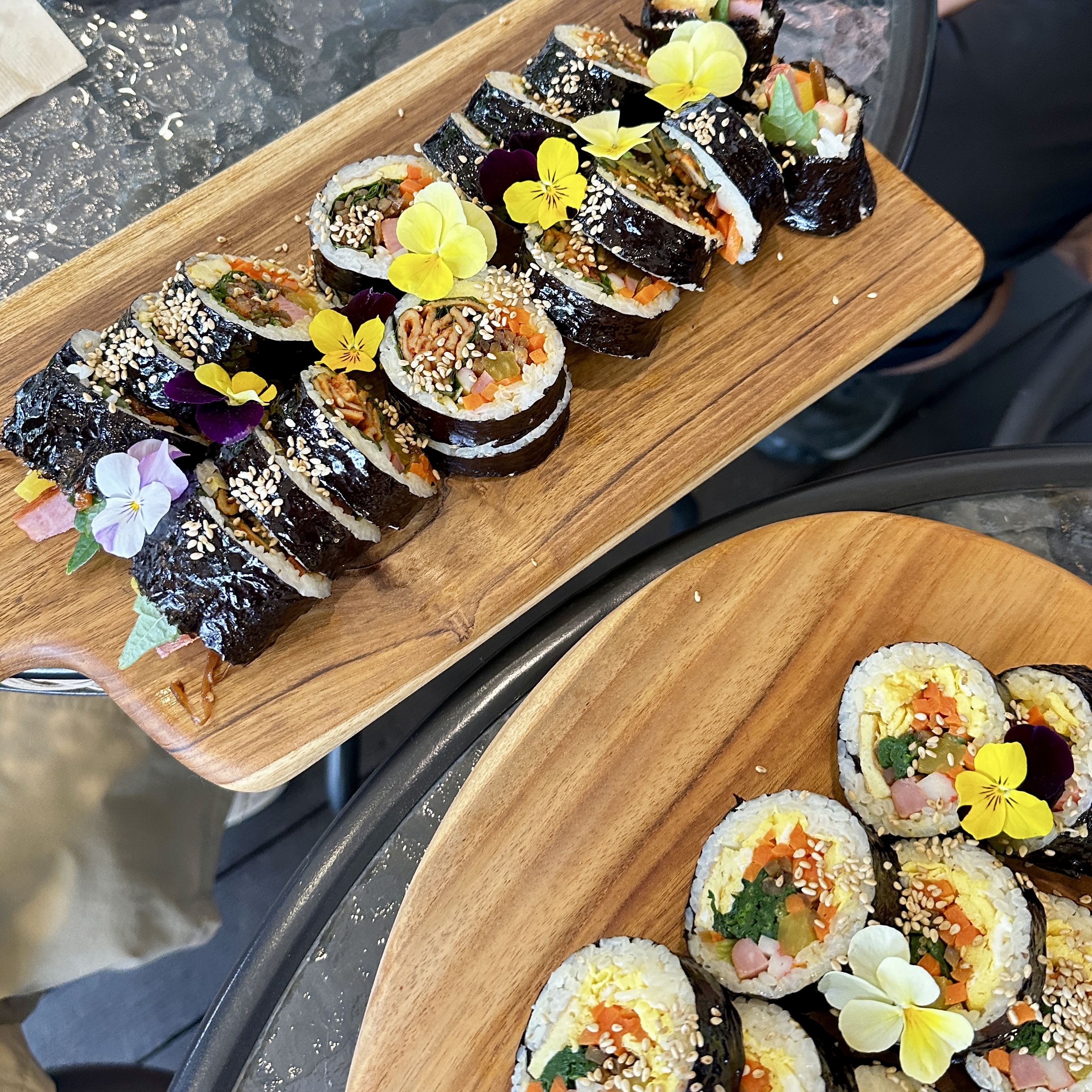 김밥 cafe j.road