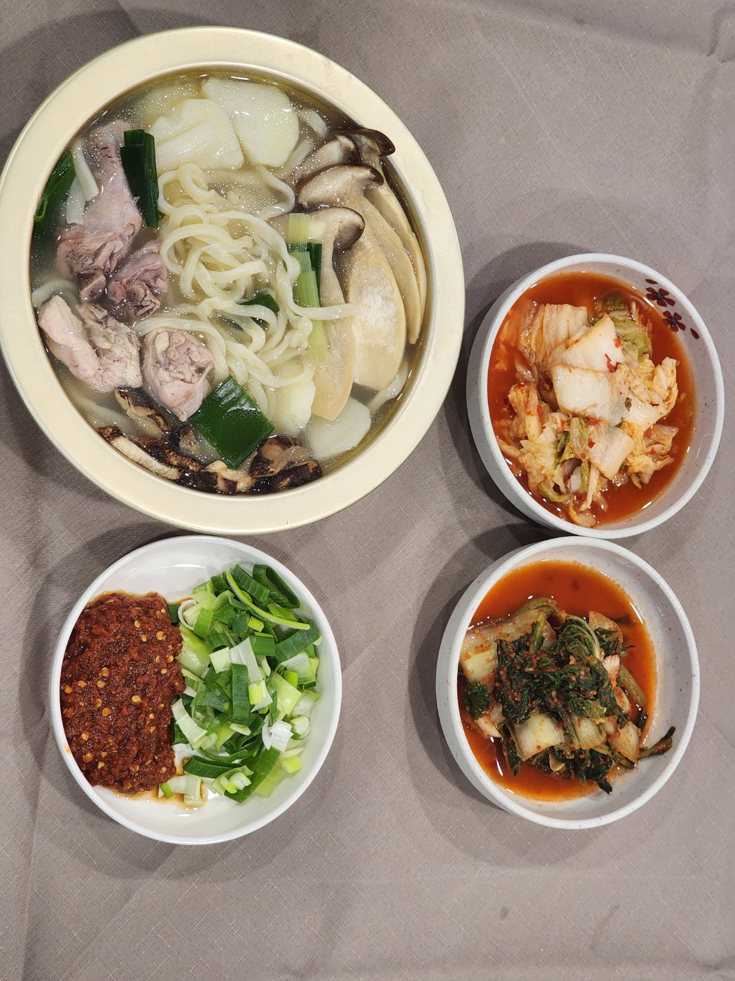 좋은날 닭한마리칼국수