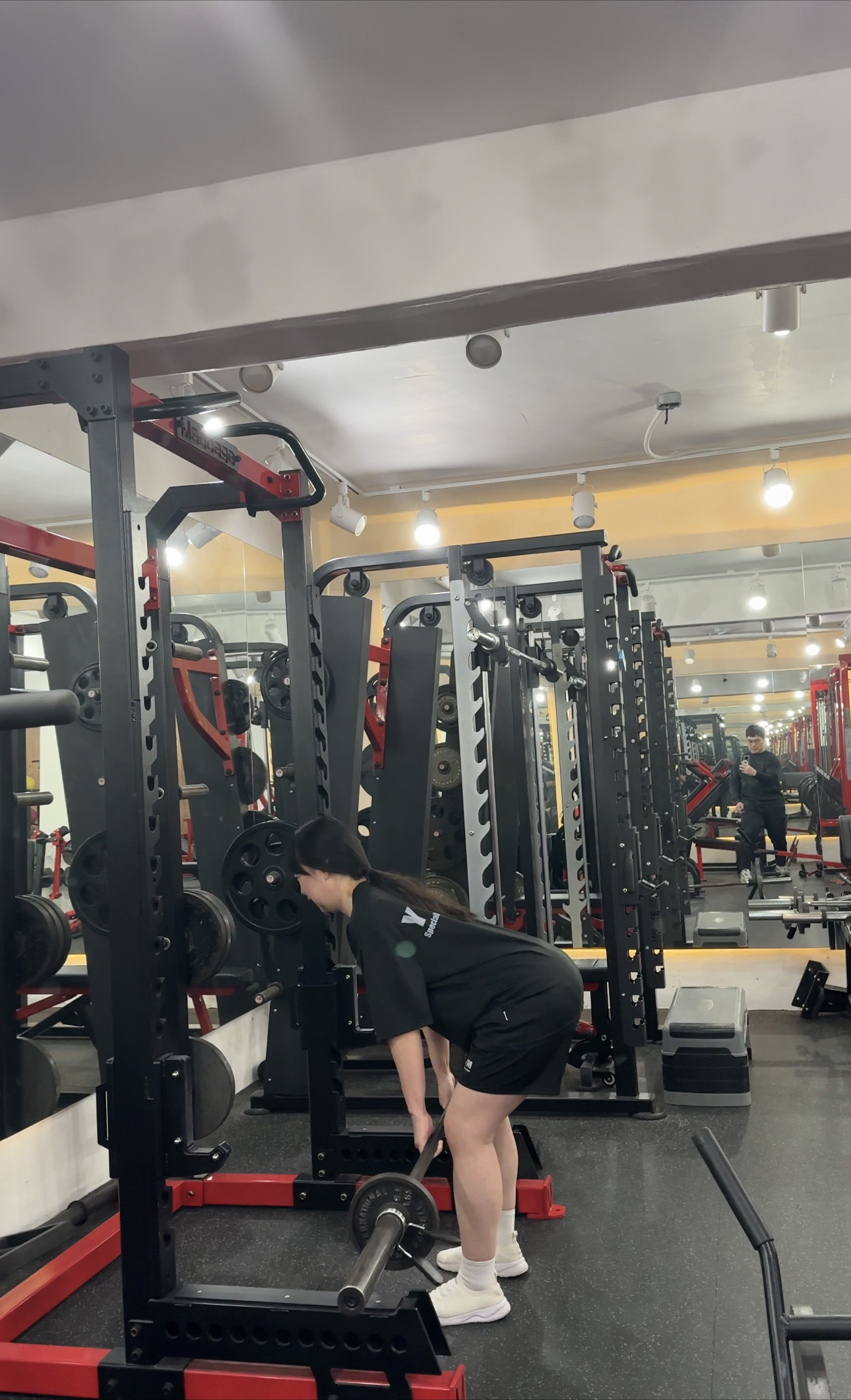 와이짐휘트니스 신기촌점 대표 이미지