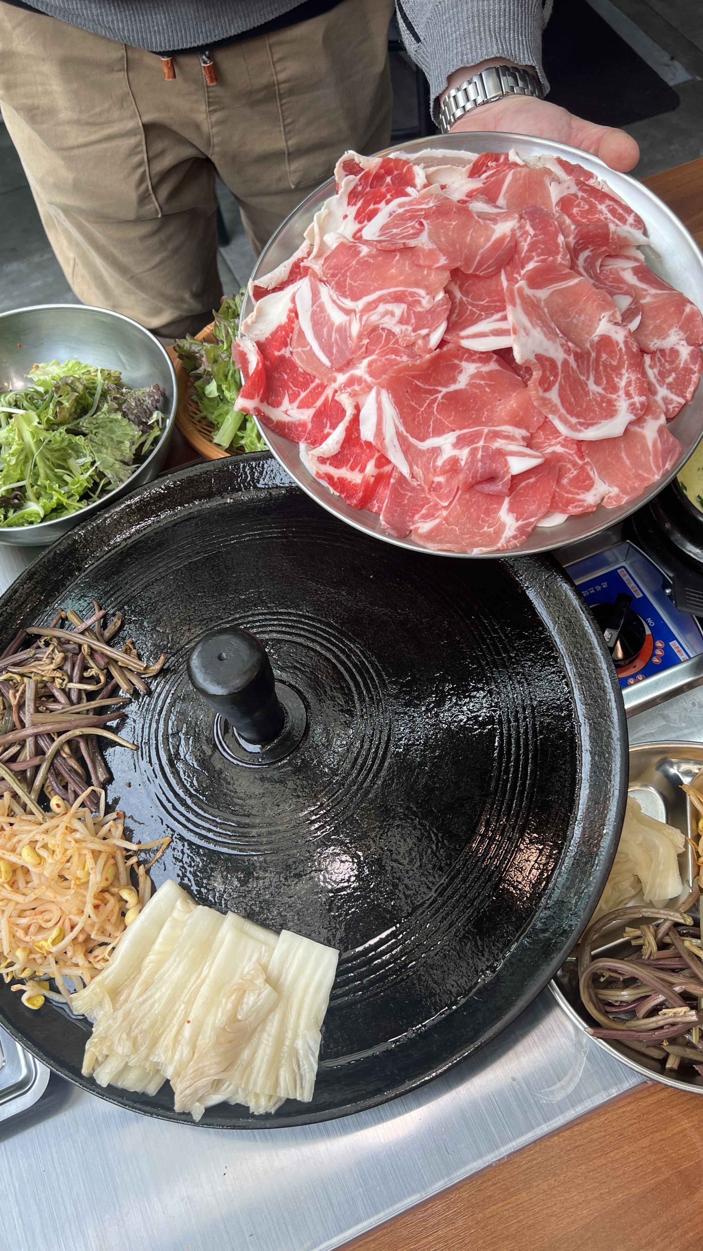고맙소육천돼지찌개