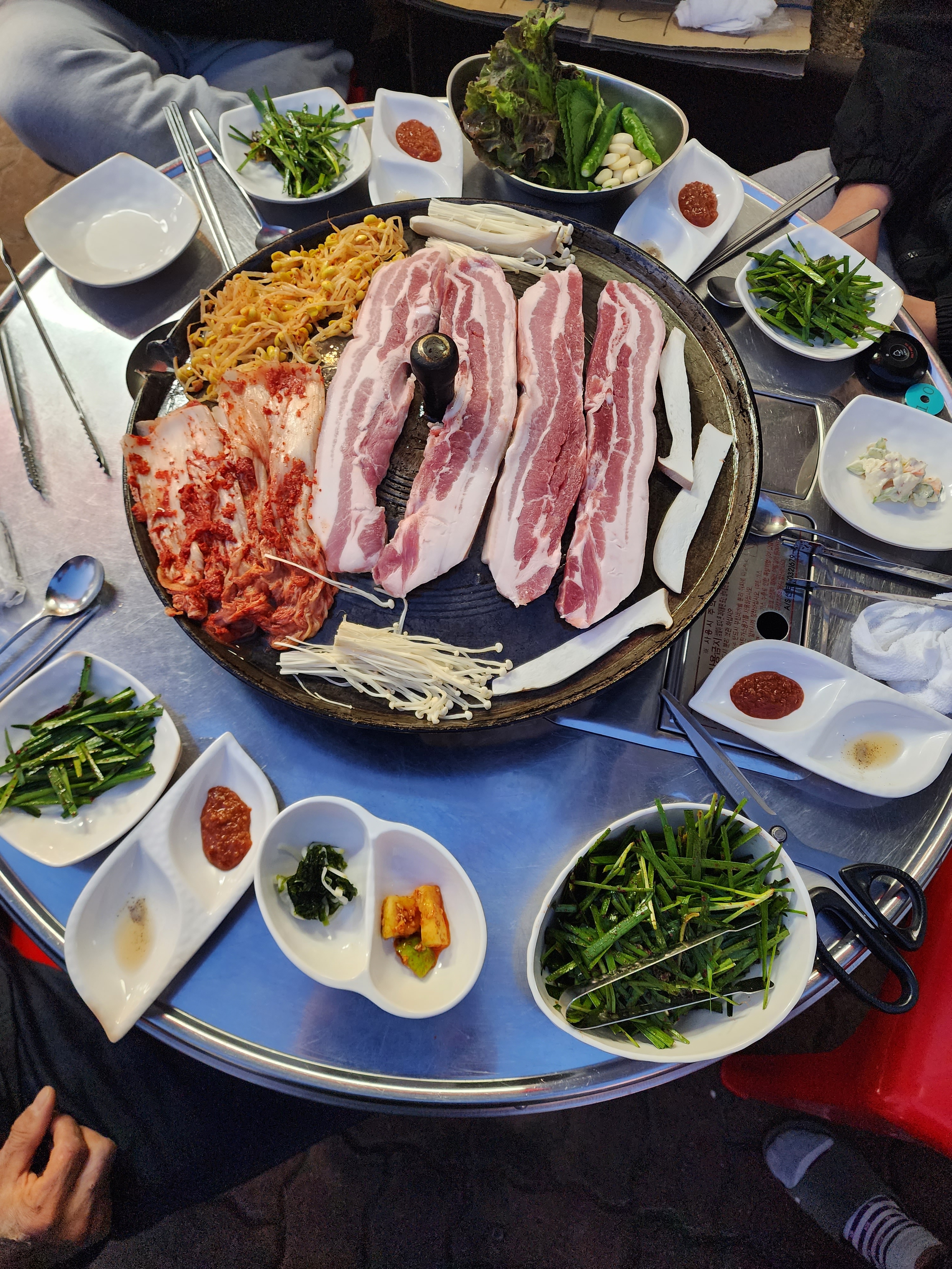 신여사장독대 솥뚜껑삼겹살