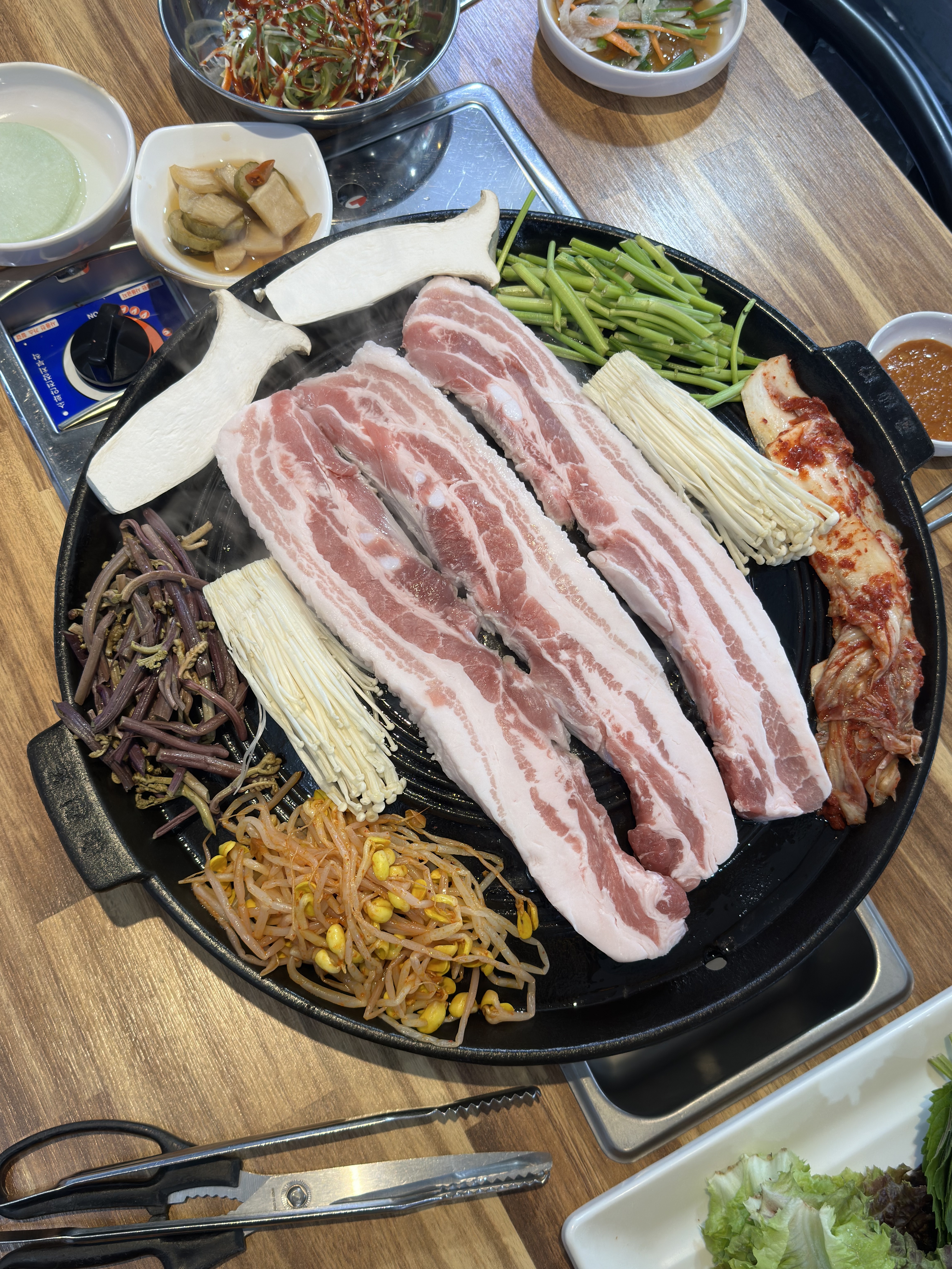 국민동태탕&솥뚜껑삼겹살 간석점