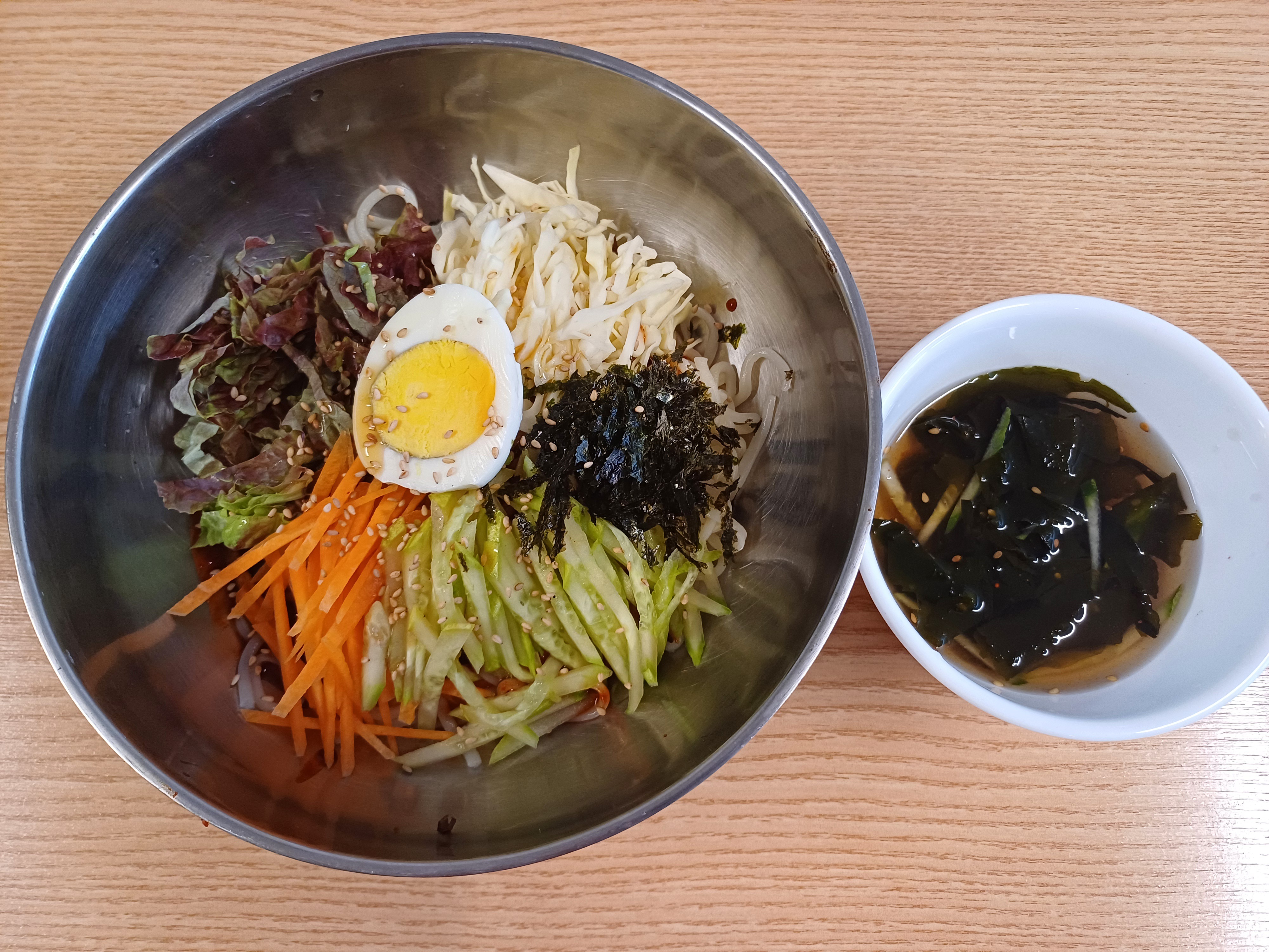 쌍둥이손칼국수