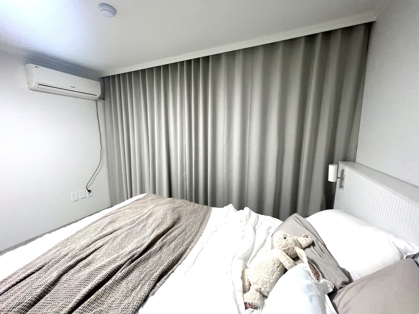 커튼블라인드 대표 이미지