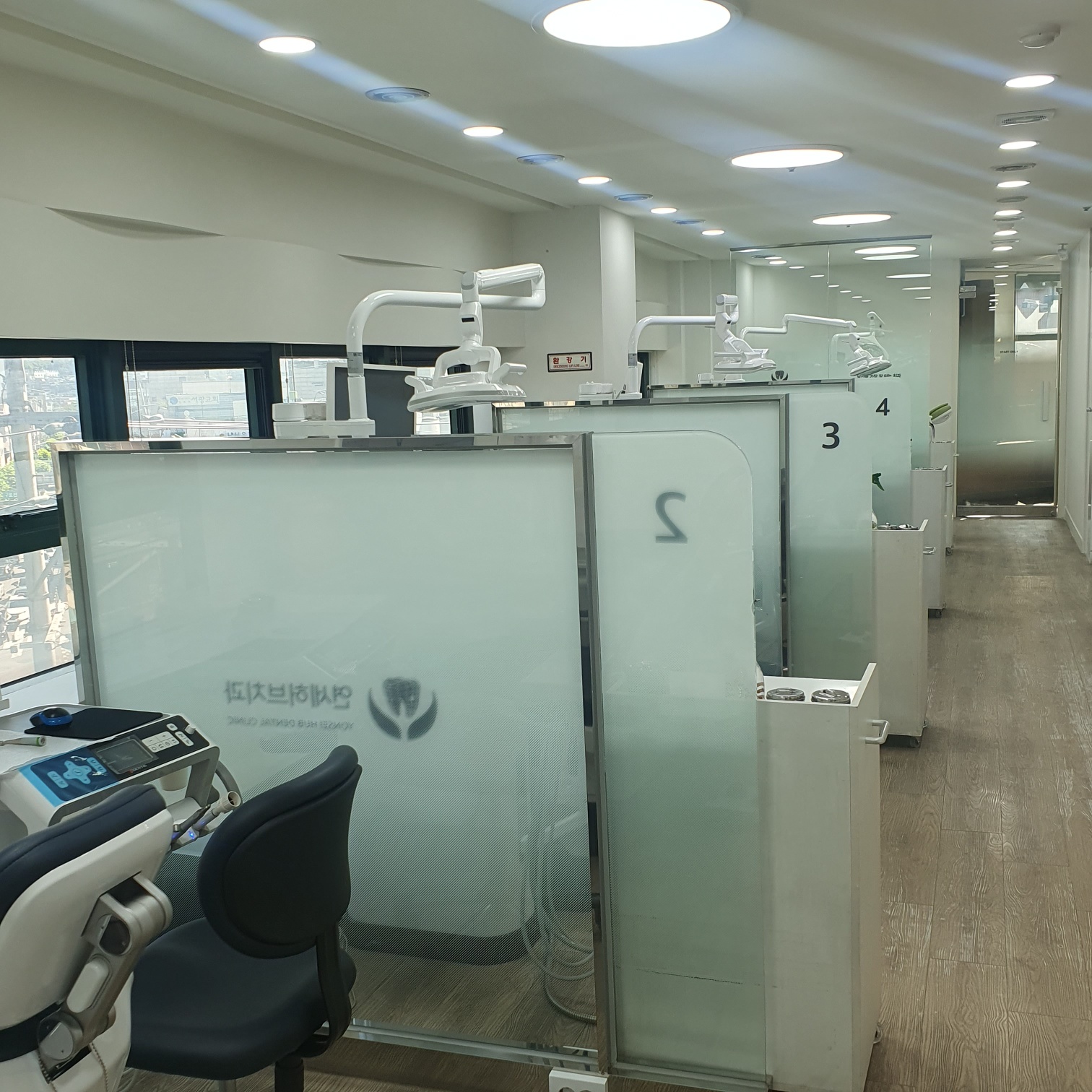 연세허브치과의원 대표 이미지