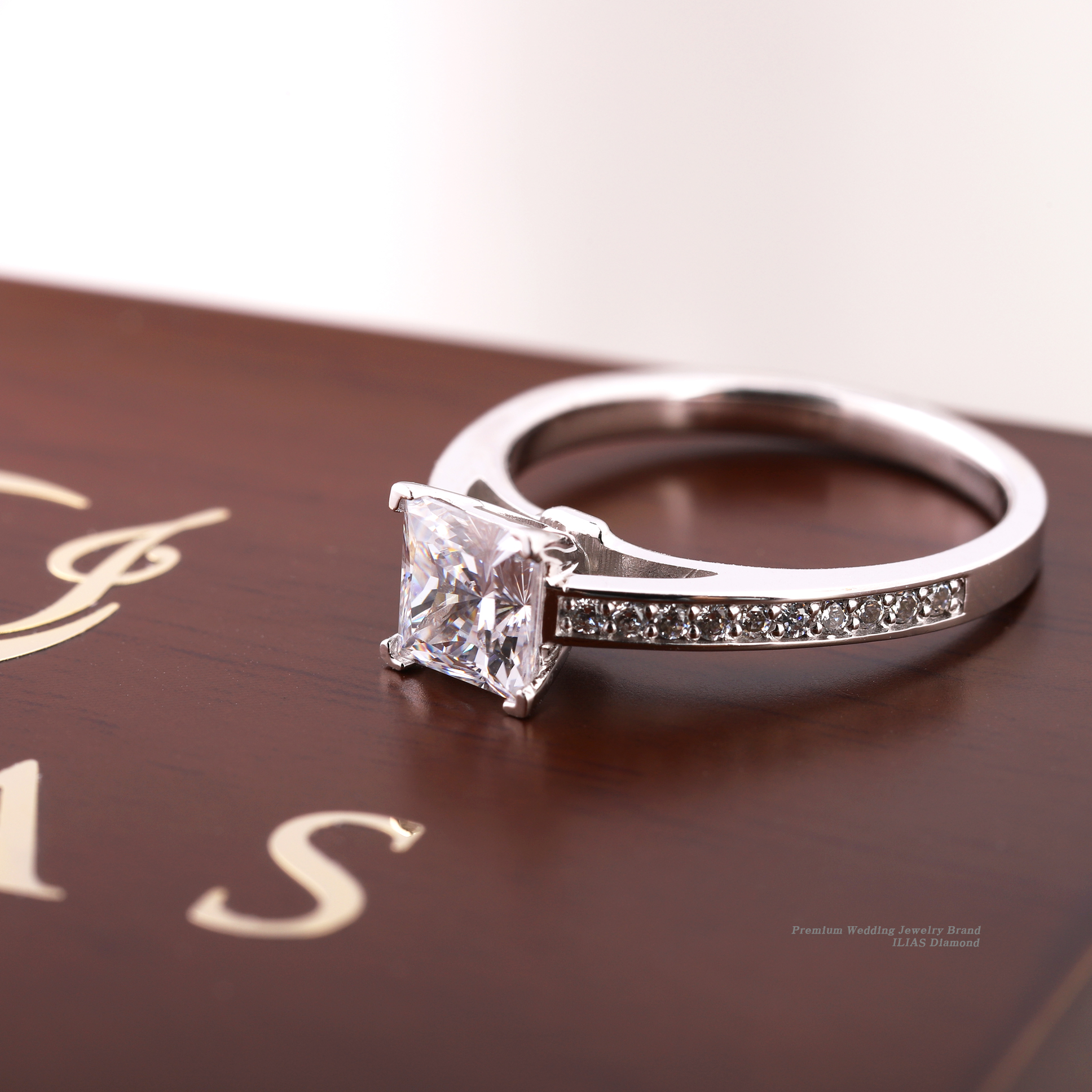 효성주얼리시티 일리아스 대표 이미지